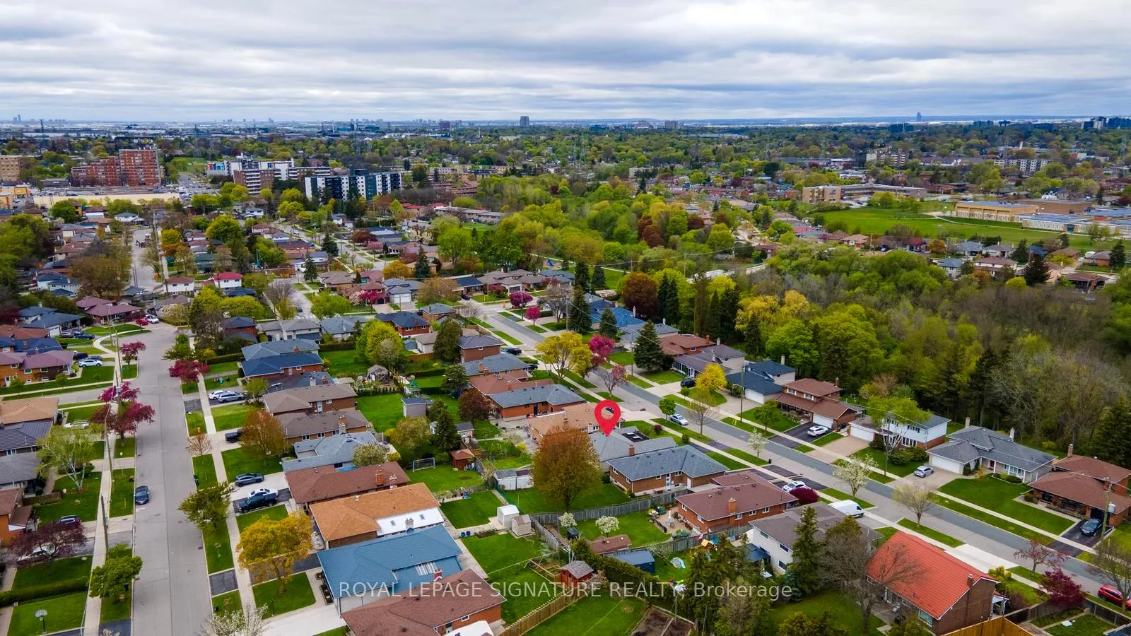 Photo 41 of 17 Norfield Crescent, Etobicoke, Elms-Old Rexdale — HOMEH