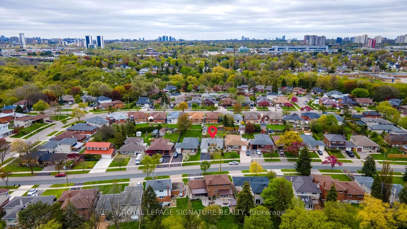 Photo 44 of 17 Norfield Crescent, Etobicoke, Elms-Old Rexdale — HOMEH