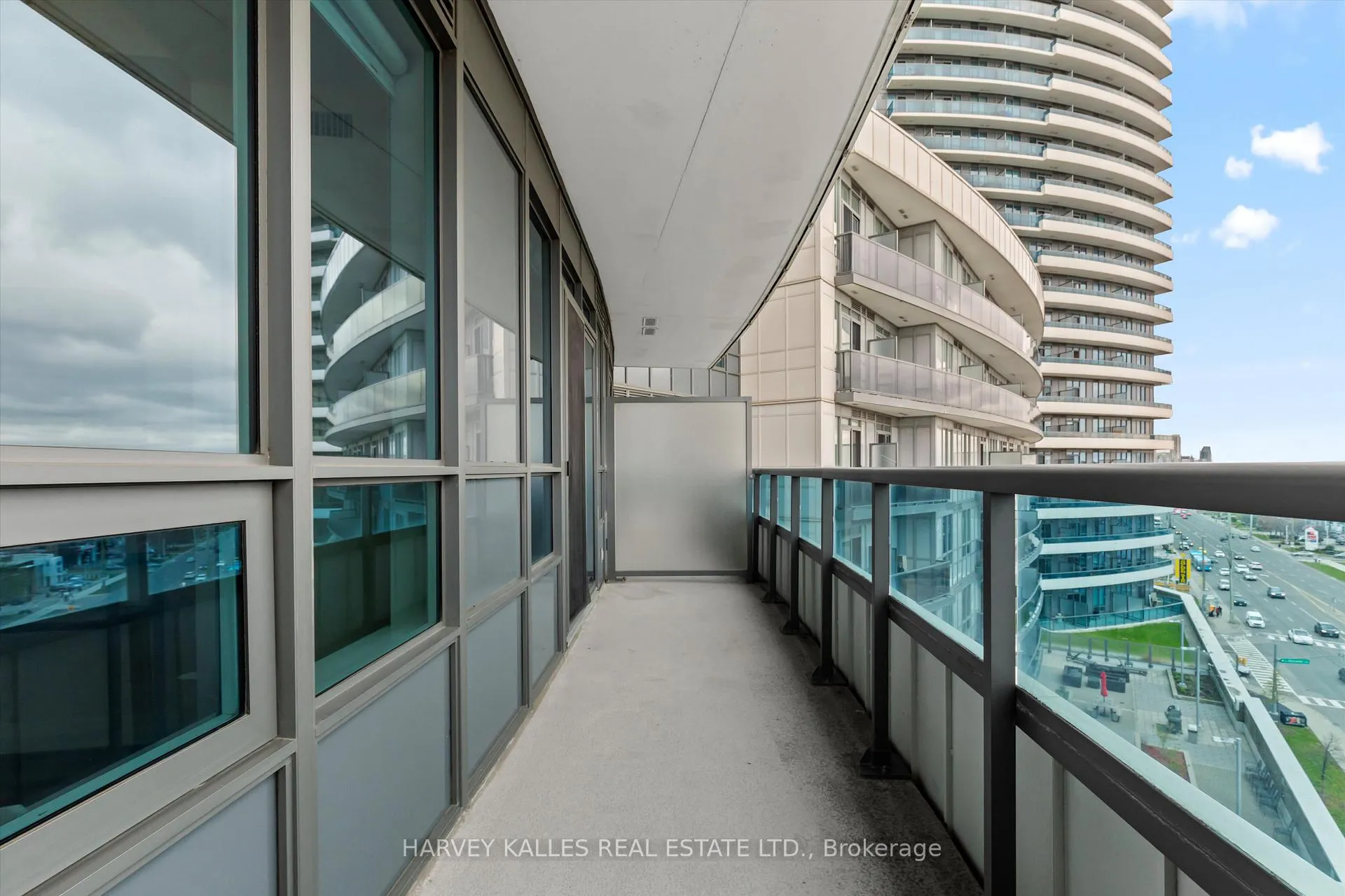 Photo 21 of Unit 709, 7171 Yonge Street, Markham, Grandview — HOMEH
