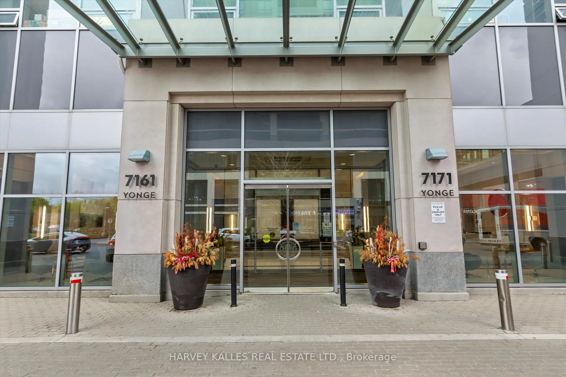 Photo 23 of Unit 709, 7171 Yonge Street, Markham, Grandview — HOMEH