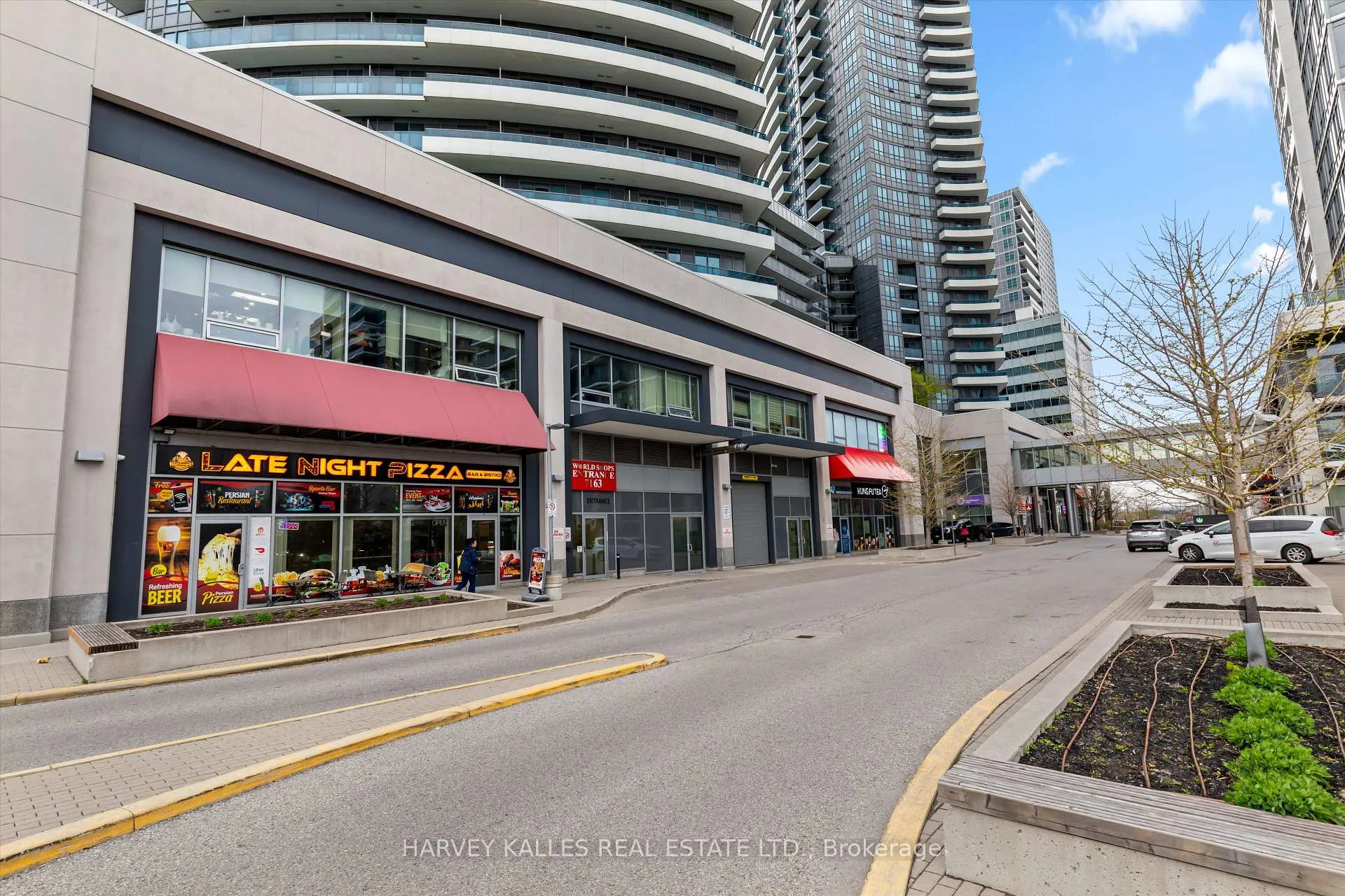Photo 24 of Unit 709, 7171 Yonge Street, Markham, Grandview — HOMEH