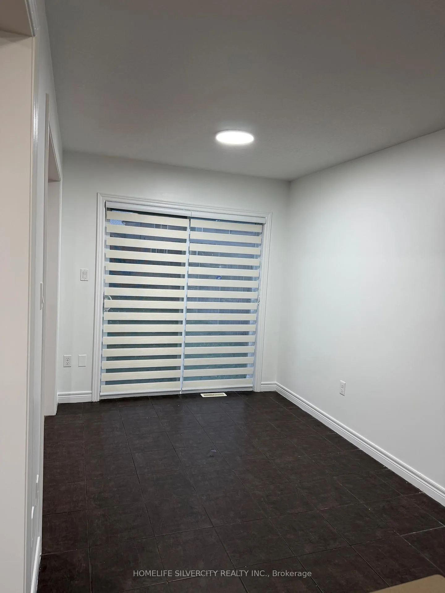 Photo 5 of 1838 Reilly Walk, London, North D — HOMEH