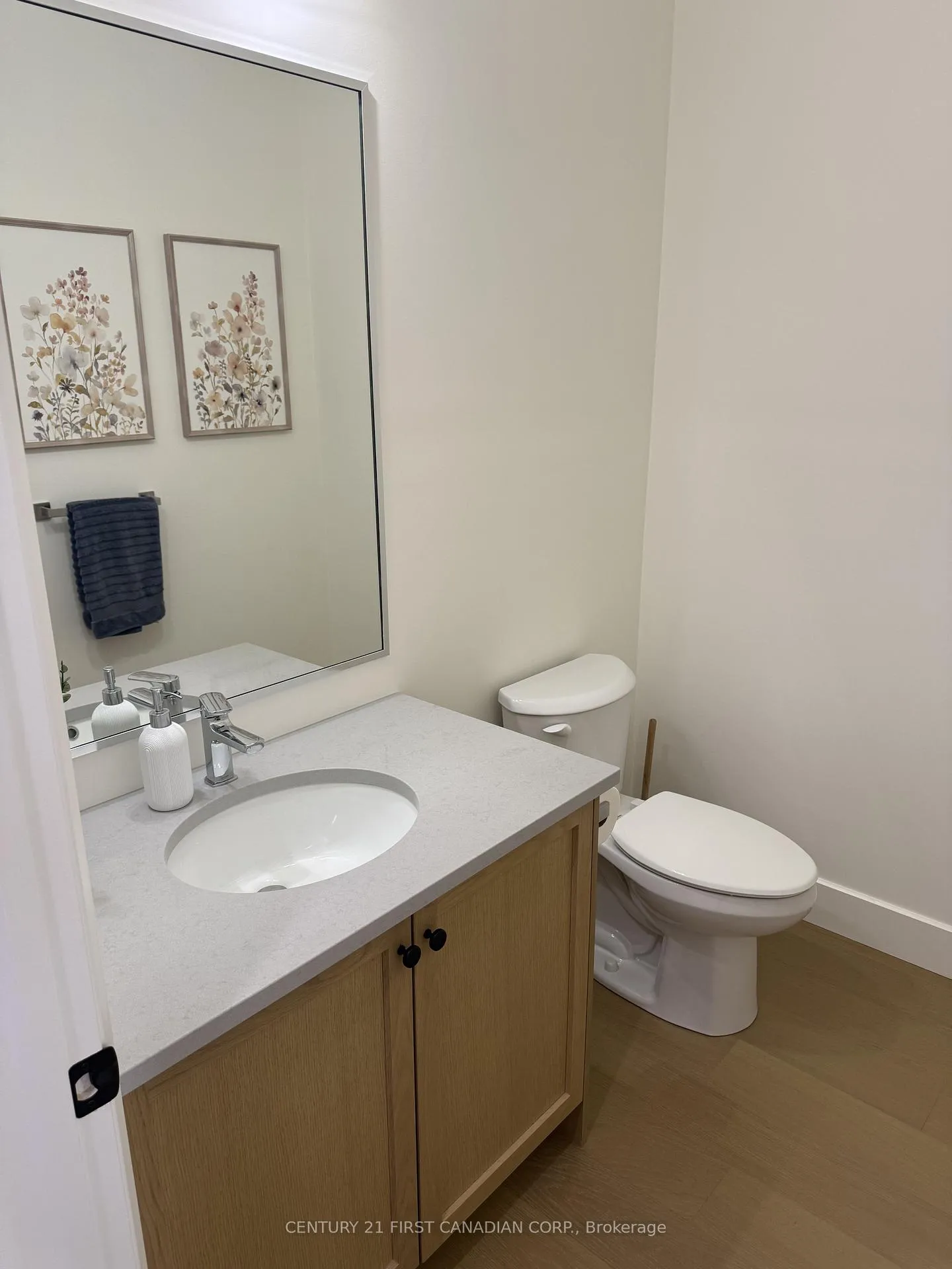 Photo 3 of Unit 59, 147 Scott's Drive, Lucan Biddulph, Clandeboye — HOMEH