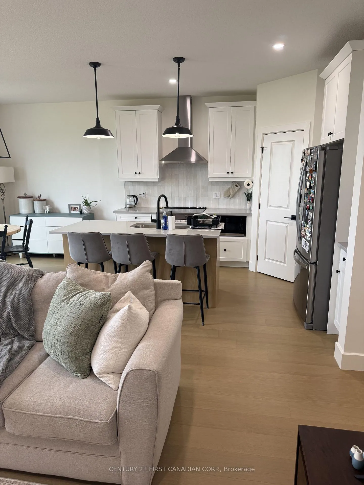Photo 5 of Unit 59, 147 Scott's Drive, Lucan Biddulph, Clandeboye — HOMEH