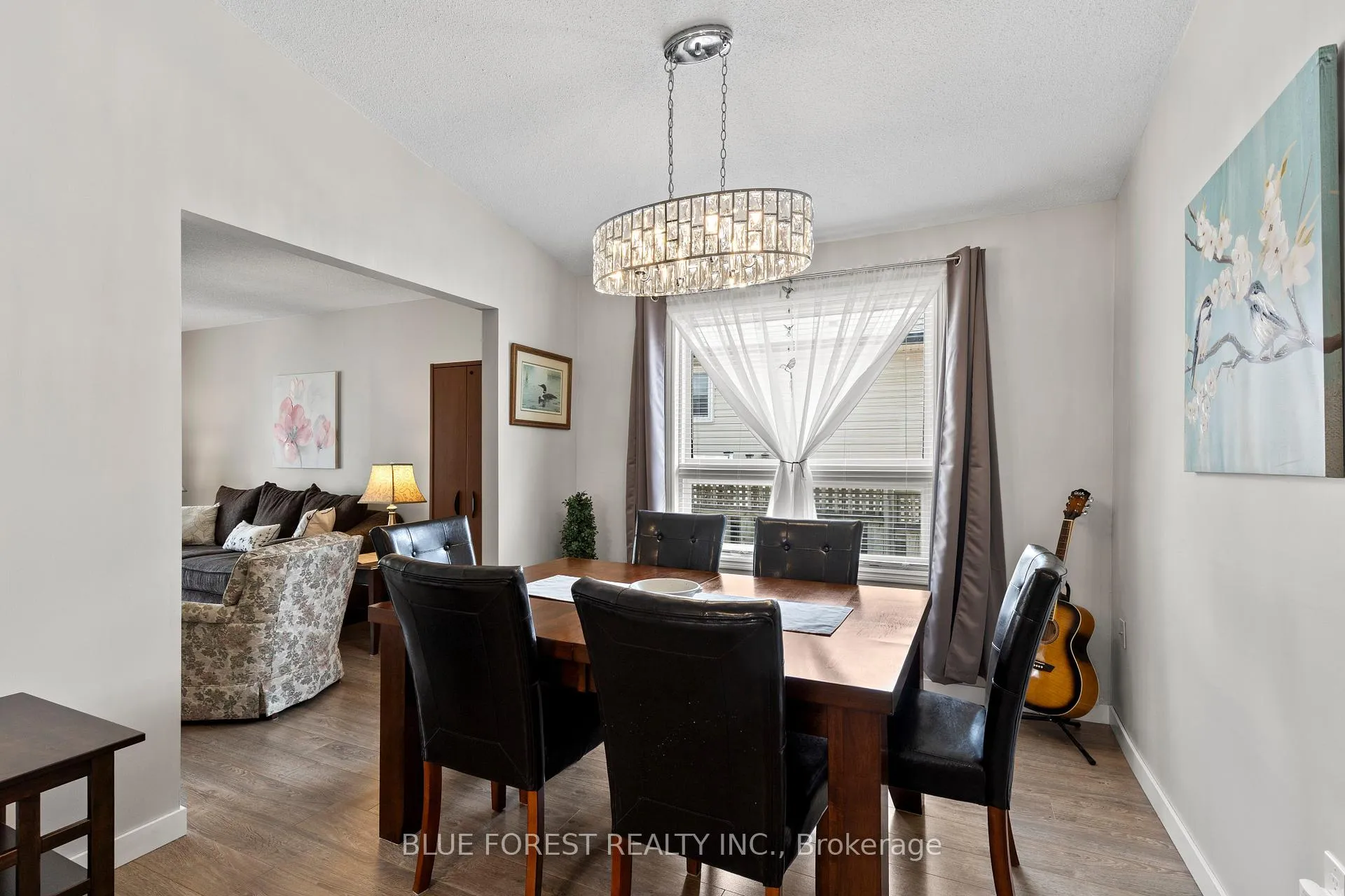 Photo 36 of 275 Portsmouth Crescent E, London, East I — HOMEH