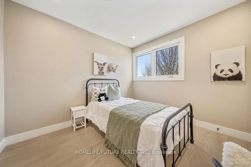 Photo 26 of 264 Punshon Avenue, Oshawa, McLaughlin — HOMEH