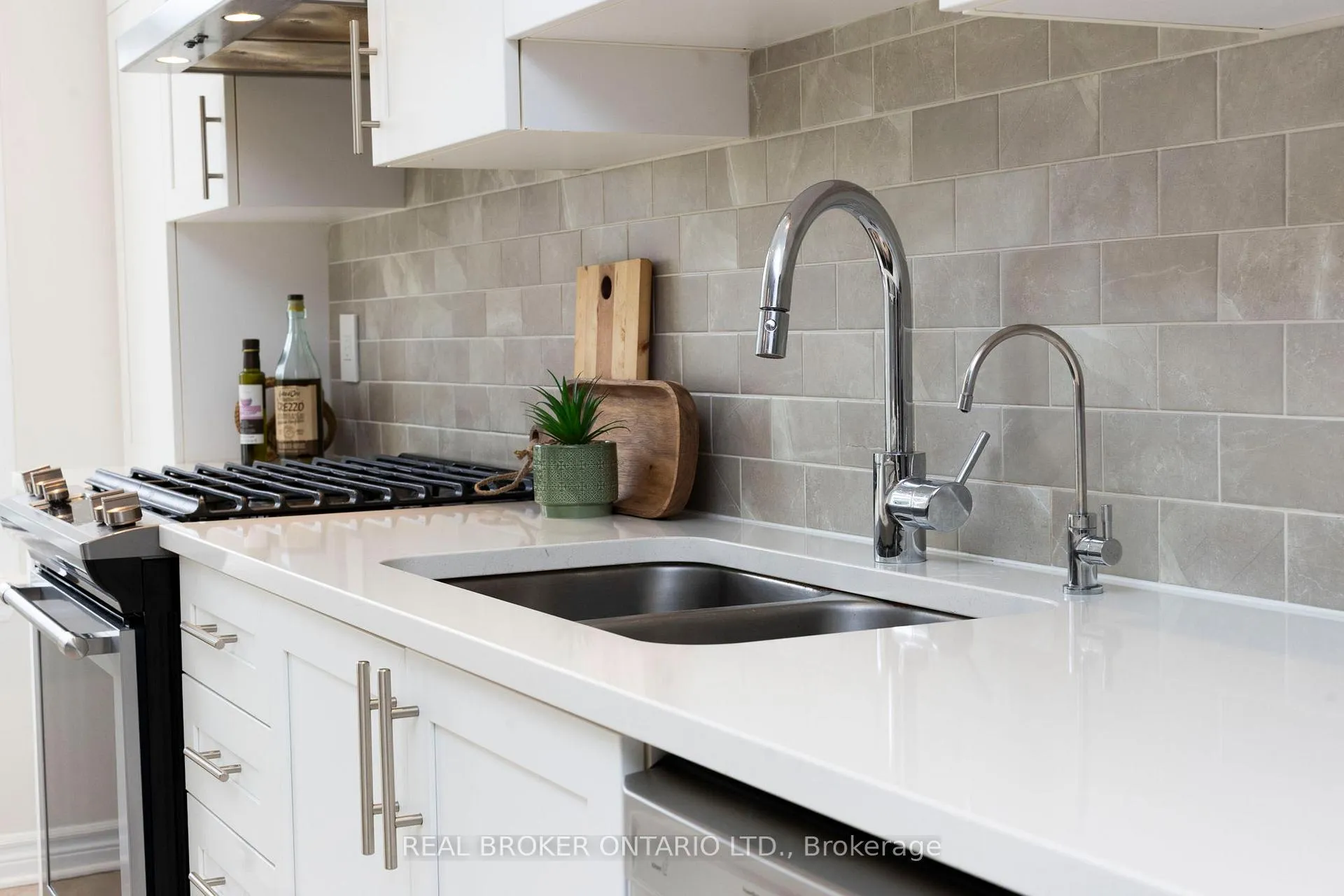 Photo 13 of 340 Twinflower Way, Ottawa, Barrhaven - Longfields — HOMEH