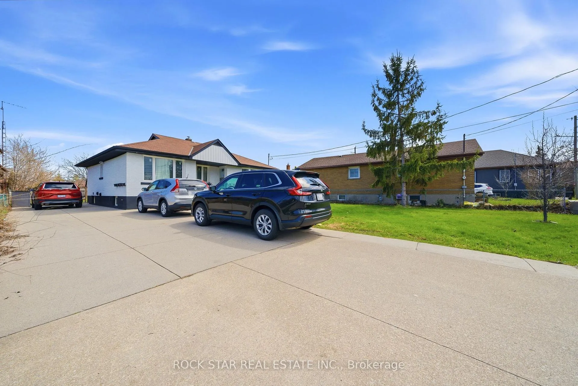 Photo 3 of 250 Grantham Avenue, St. Catharines, Carlton/Bunting — HOMEH