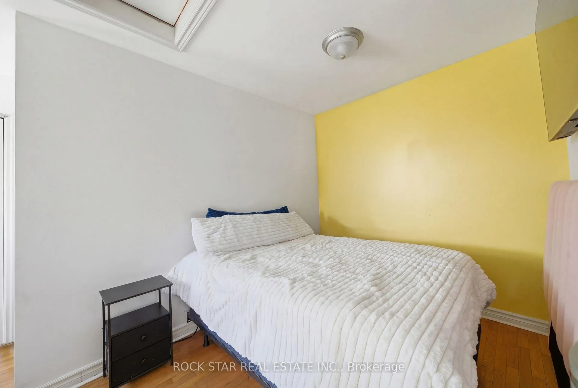 Photo 21 of 250 Grantham Avenue, St. Catharines, Carlton/Bunting — HOMEH