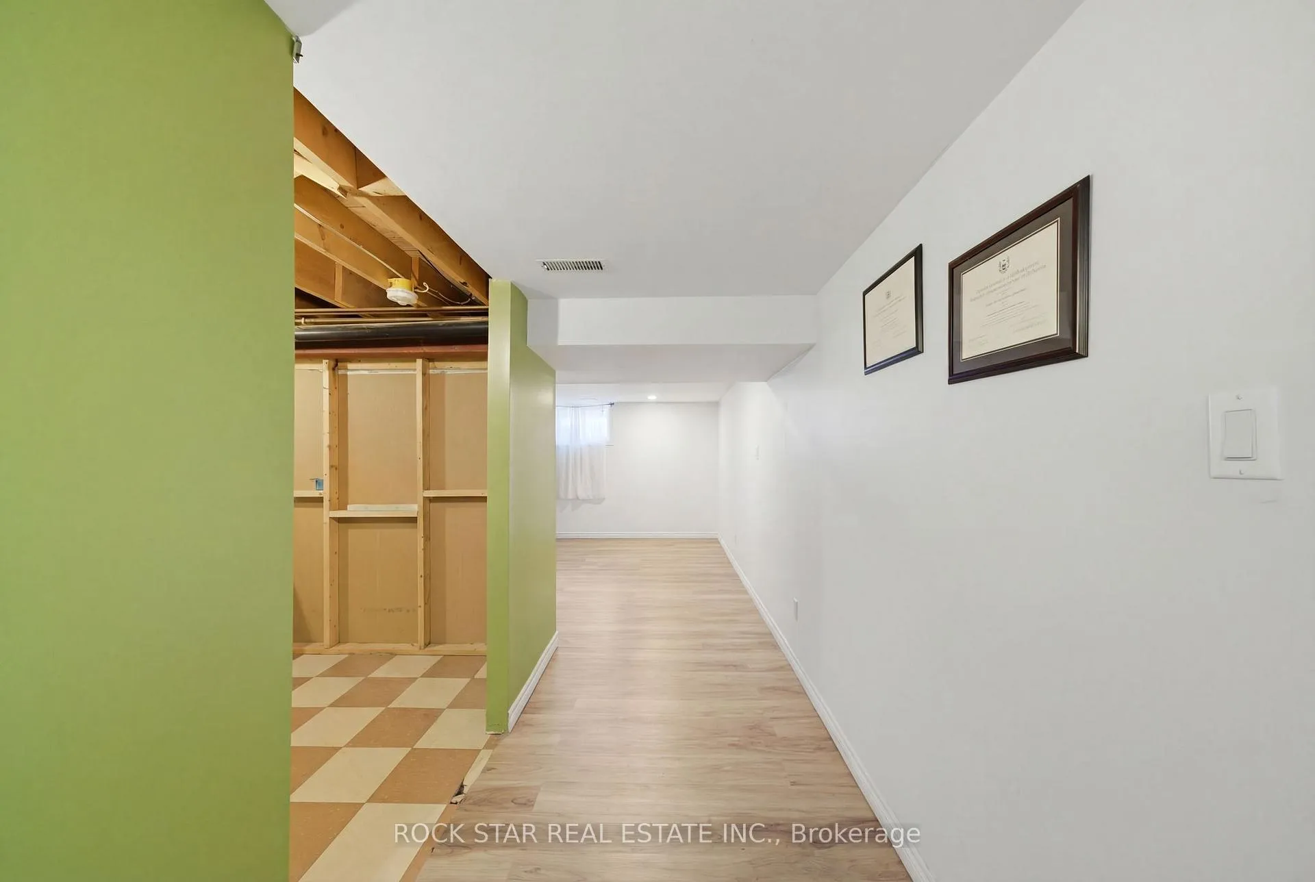 Photo 27 of 250 Grantham Avenue, St. Catharines, Carlton/Bunting — HOMEH