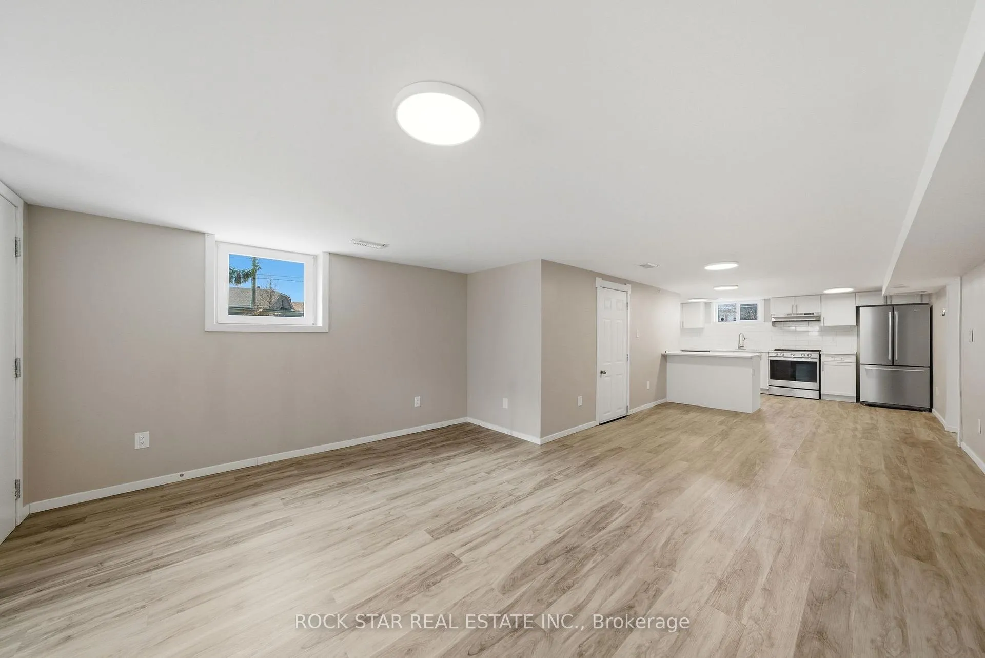 Photo 34 of 250 Grantham Avenue, St. Catharines, Carlton/Bunting — HOMEH