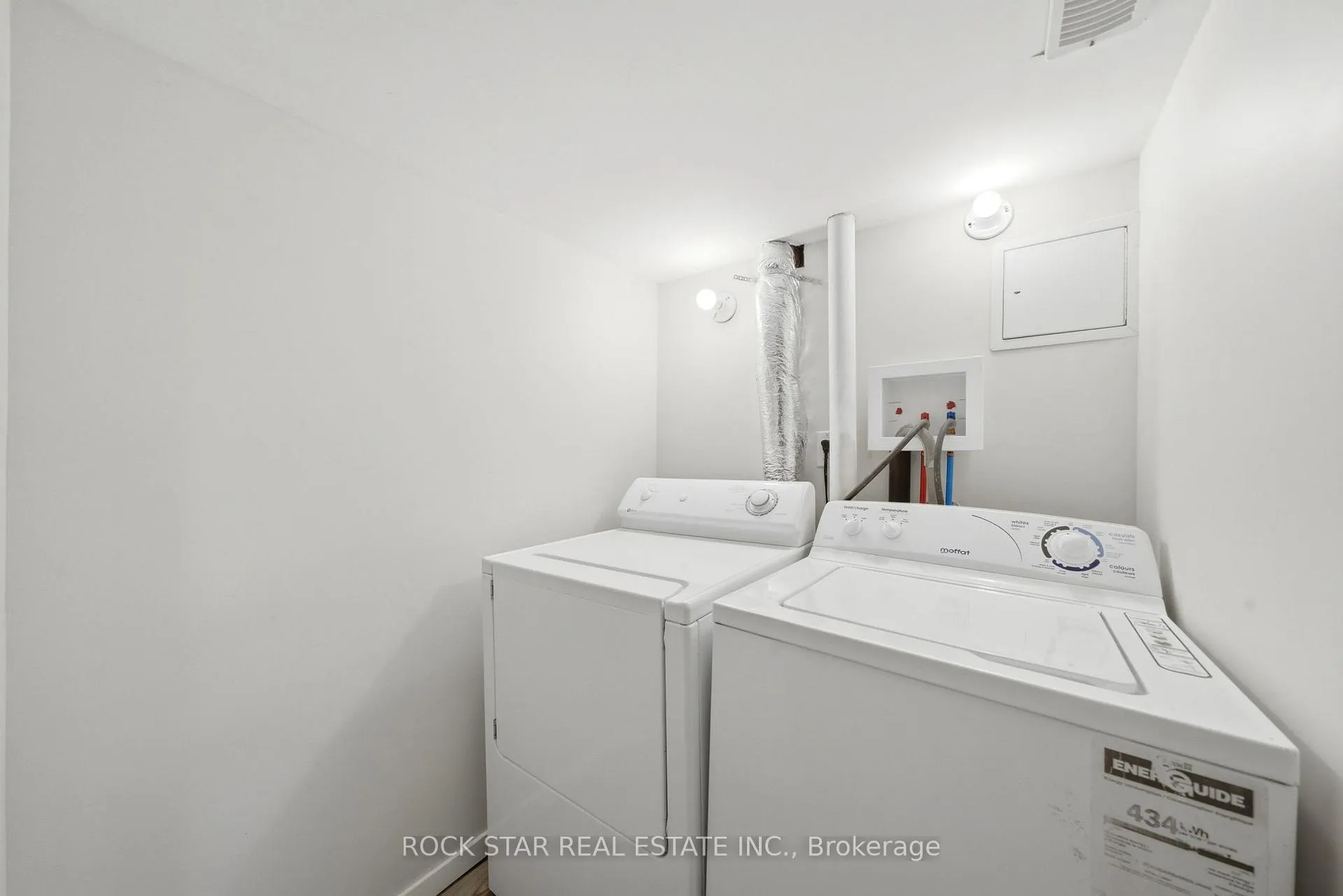 Photo 41 of 250 Grantham Avenue, St. Catharines, Carlton/Bunting — HOMEH