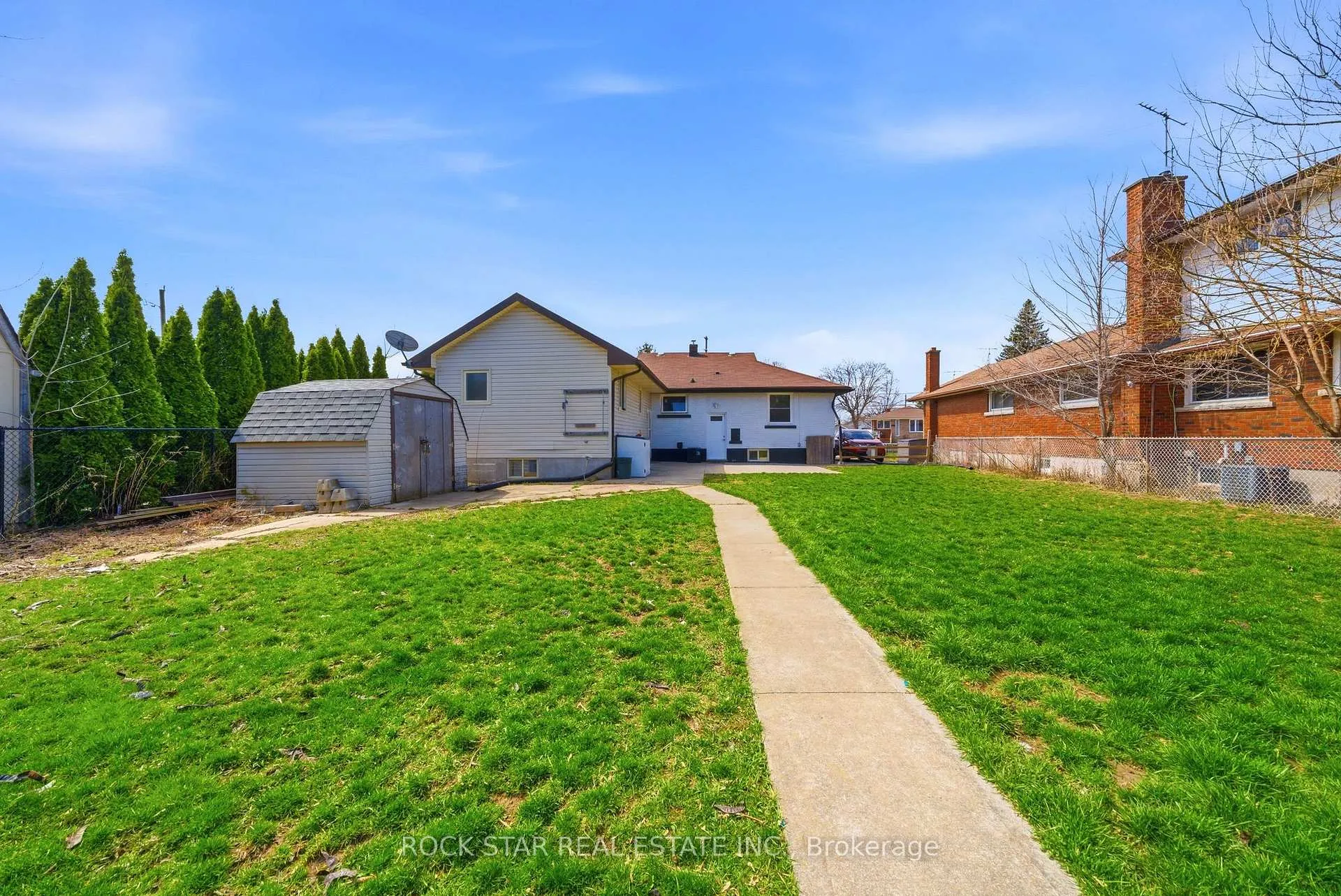 Photo 44 of 250 Grantham Avenue, St. Catharines, Carlton/Bunting — HOMEH