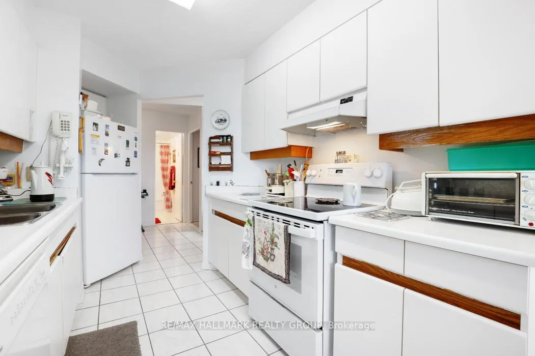 Photo 23 of Unit 207, 545 St Laurent Boulevard, Ottawa, Viscount Alexander Park — HOMEH