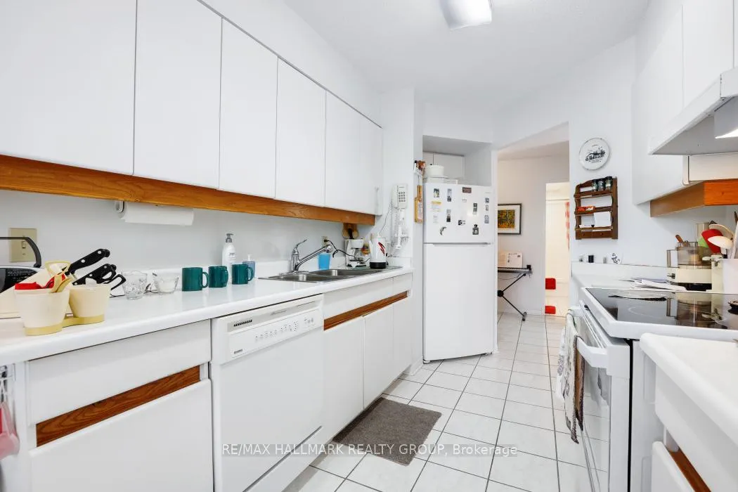 Photo 24 of Unit 207, 545 St Laurent Boulevard, Ottawa, Viscount Alexander Park — HOMEH