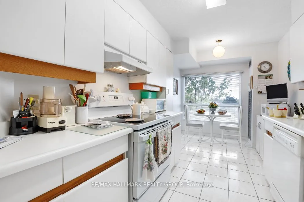 Photo 25 of Unit 207, 545 St Laurent Boulevard, Ottawa, Viscount Alexander Park — HOMEH