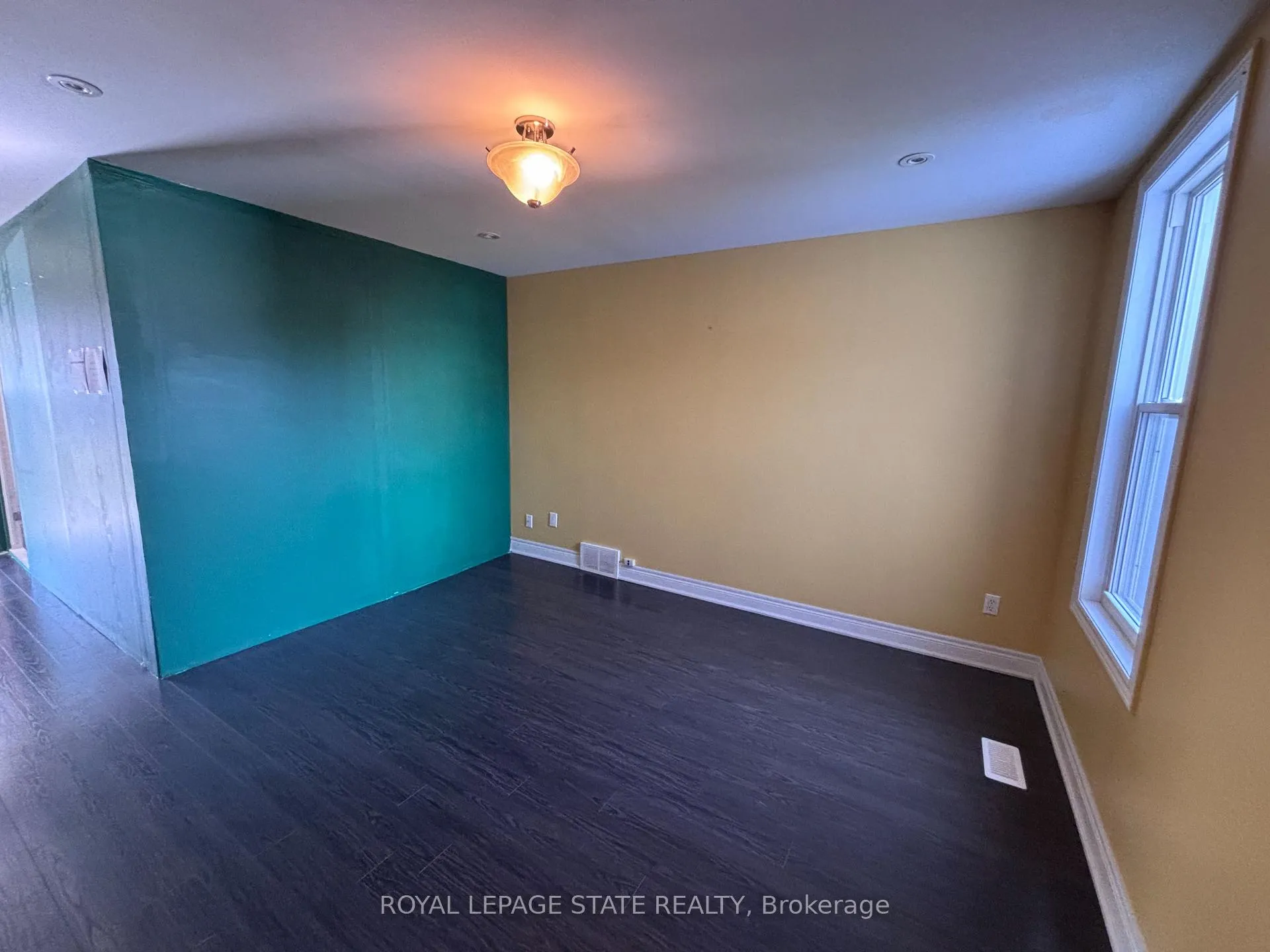 Photo 6 of 109 Belview Avenue, Hamilton, Crown Point — HOMEH