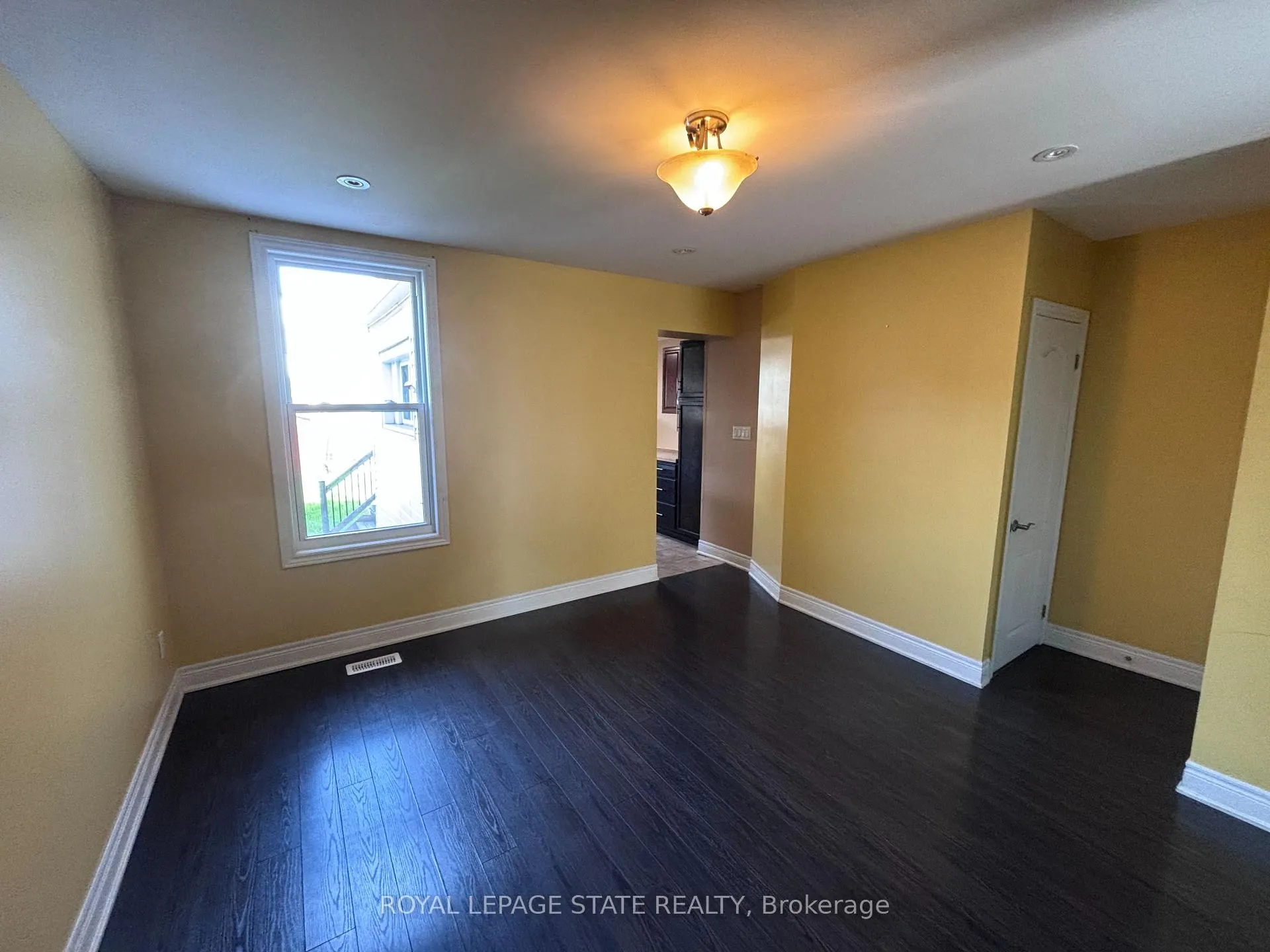 Photo 7 of 109 Belview Avenue, Hamilton, Crown Point — HOMEH