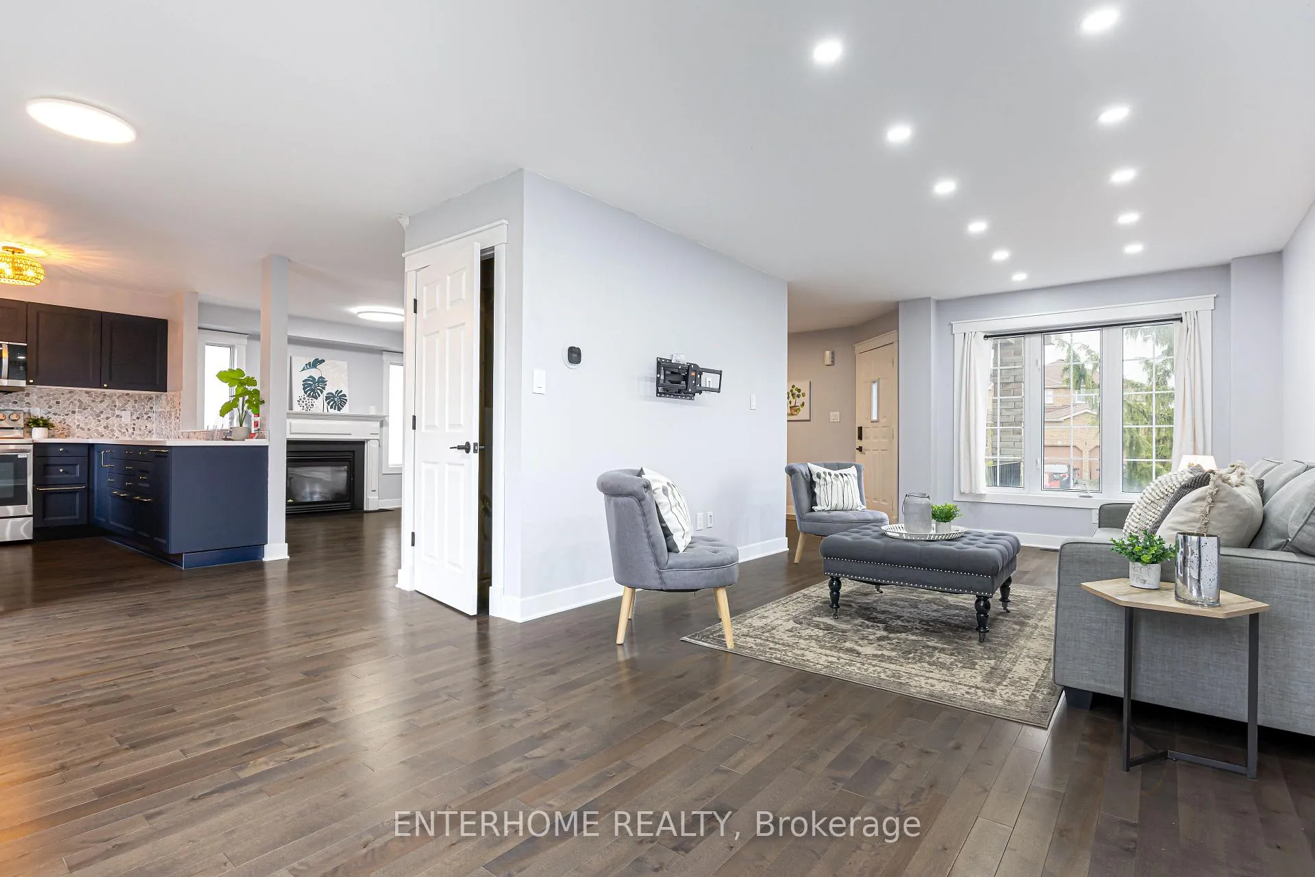 Photo 9 of 127 Birchwood Drive, Barrie, East Bayfield — HOMEH