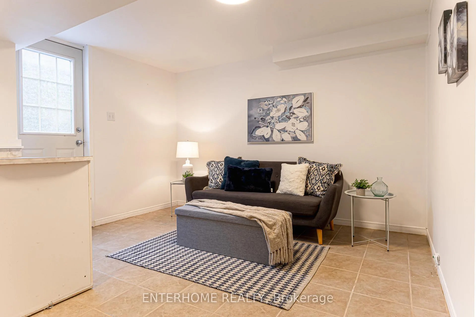 Photo 21 of 127 Birchwood Drive, Barrie, East Bayfield — HOMEH