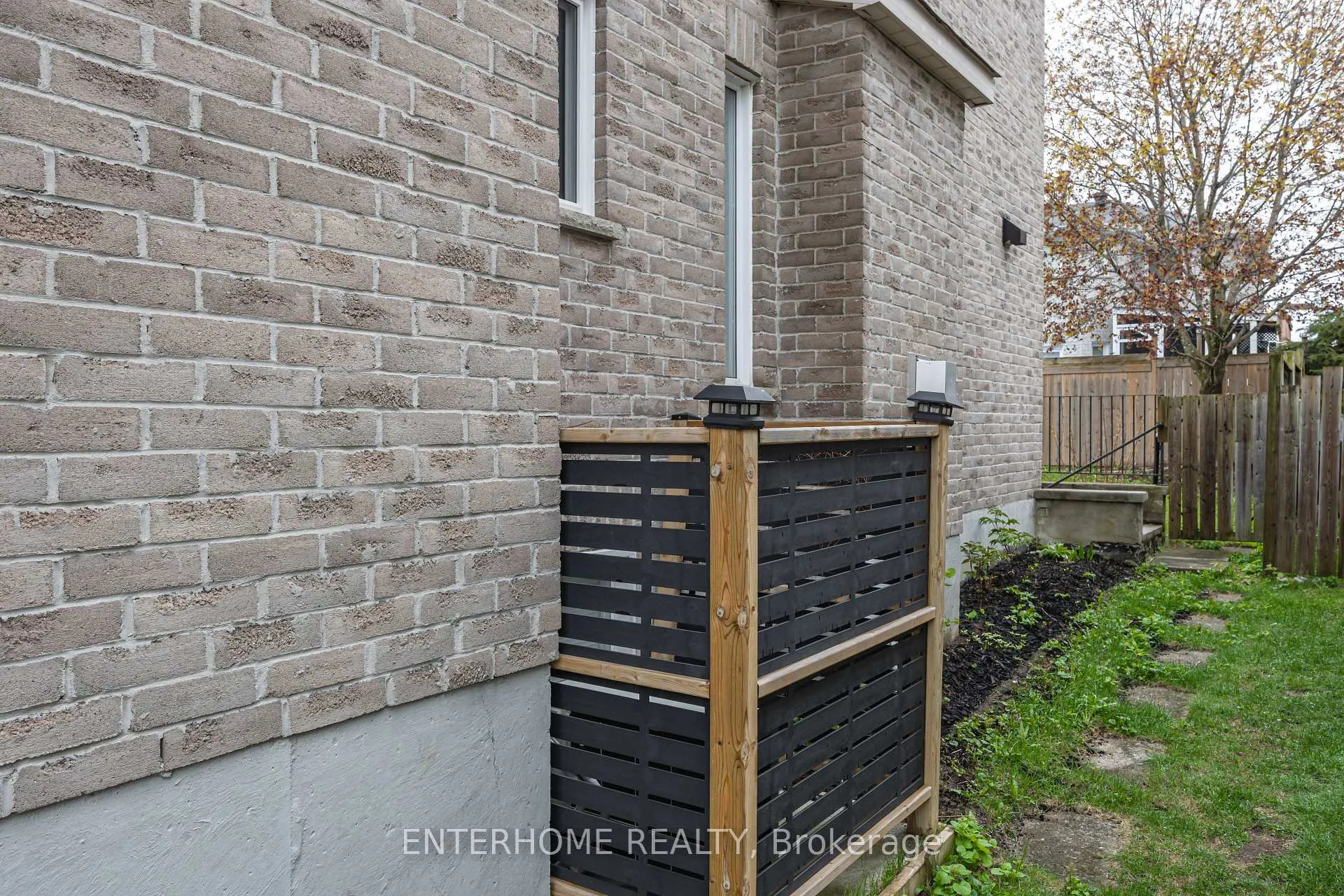 Photo 28 of 127 Birchwood Drive, Barrie, East Bayfield — HOMEH