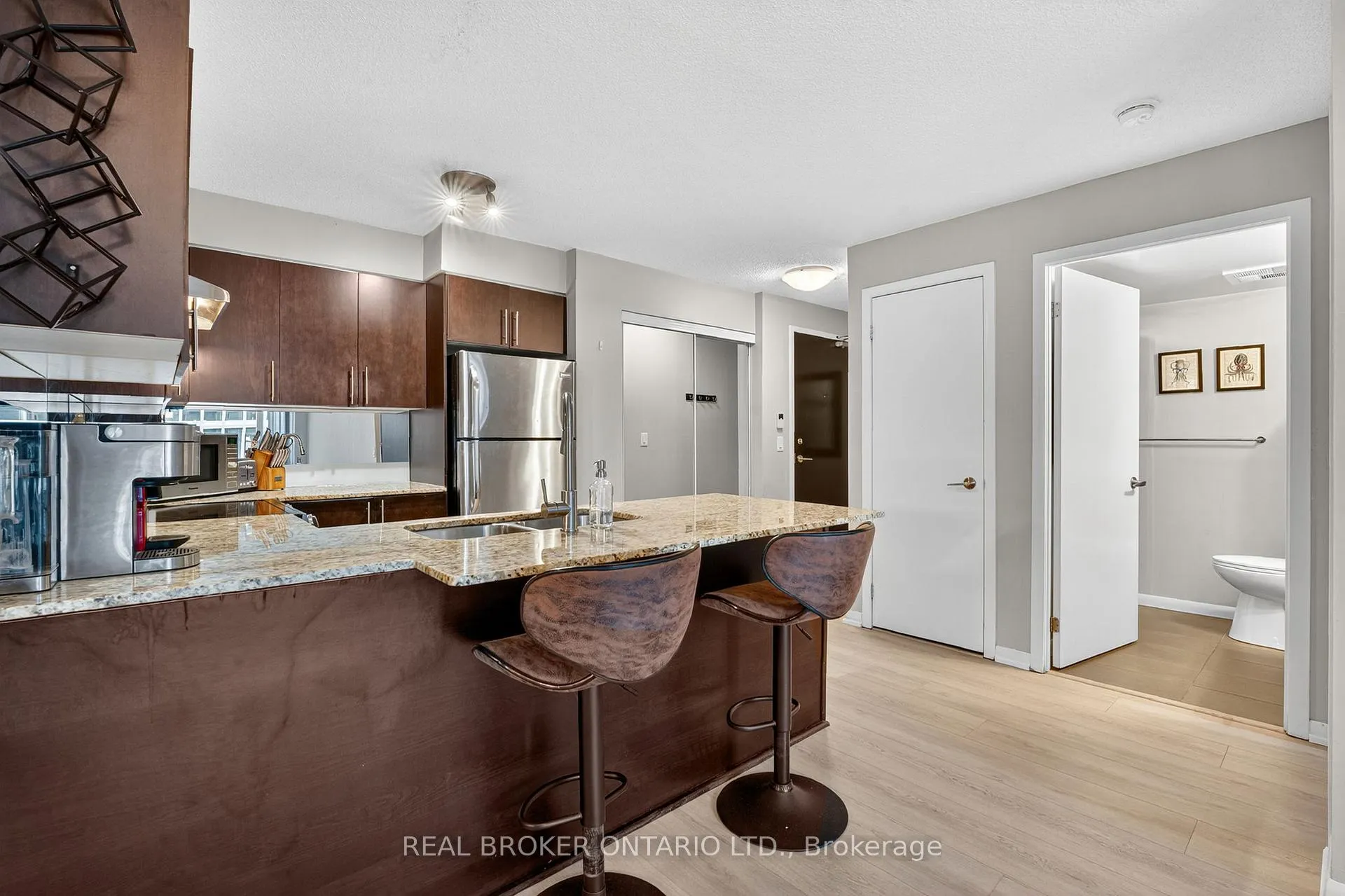 Photo 7 of Unit 409, 96 St Patrick Street, Toronto, Kensington-Chinatown — HOMEH
