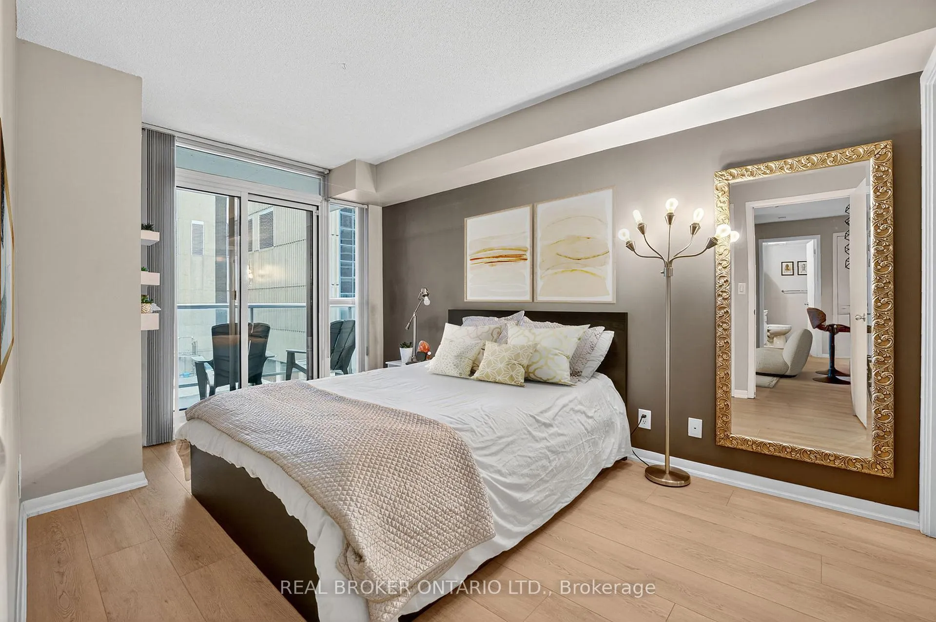 Photo 11 of Unit 409, 96 St Patrick Street, Toronto, Kensington-Chinatown — HOMEH