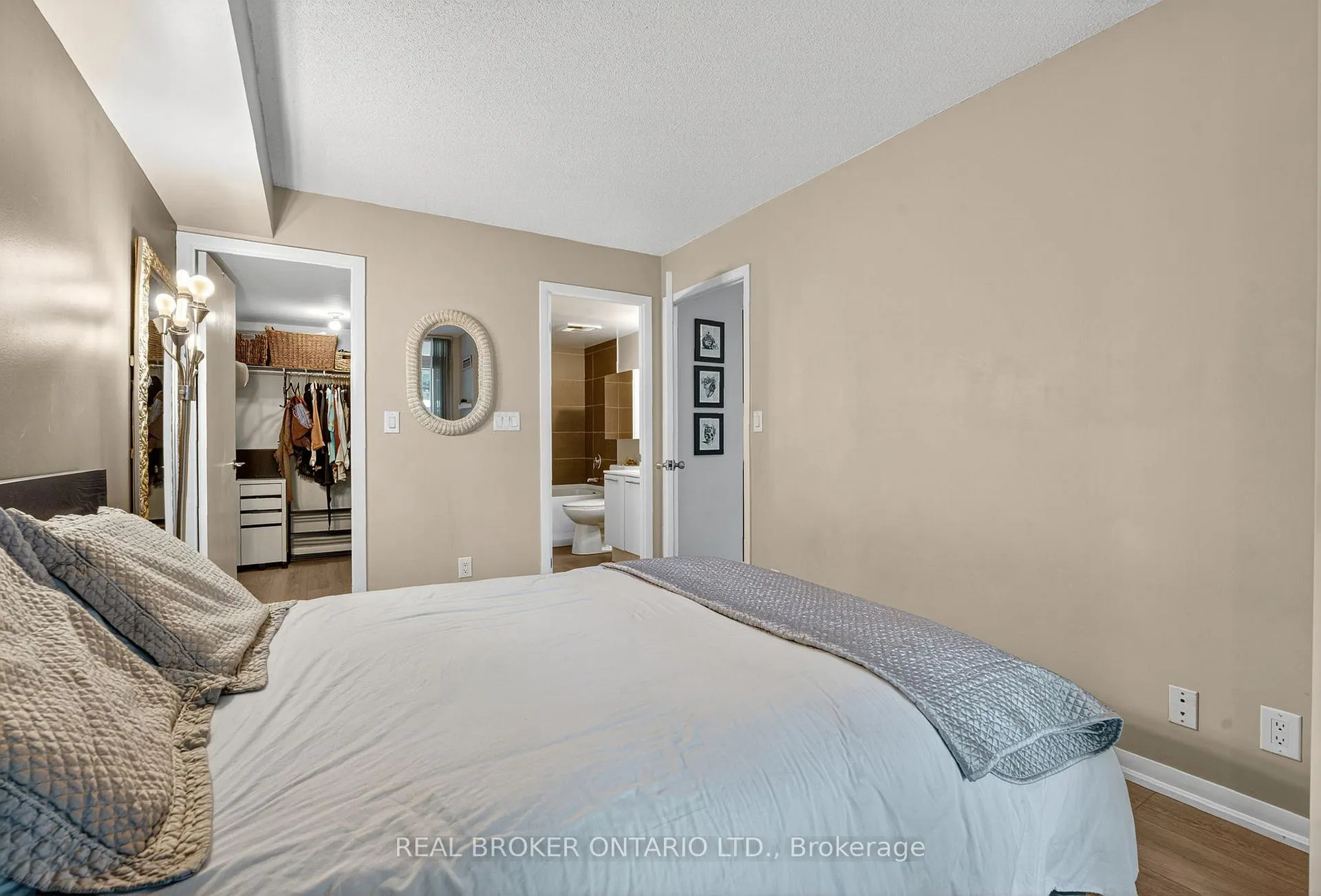 Photo 15 of Unit 409, 96 St Patrick Street, Toronto, Kensington-Chinatown — HOMEH