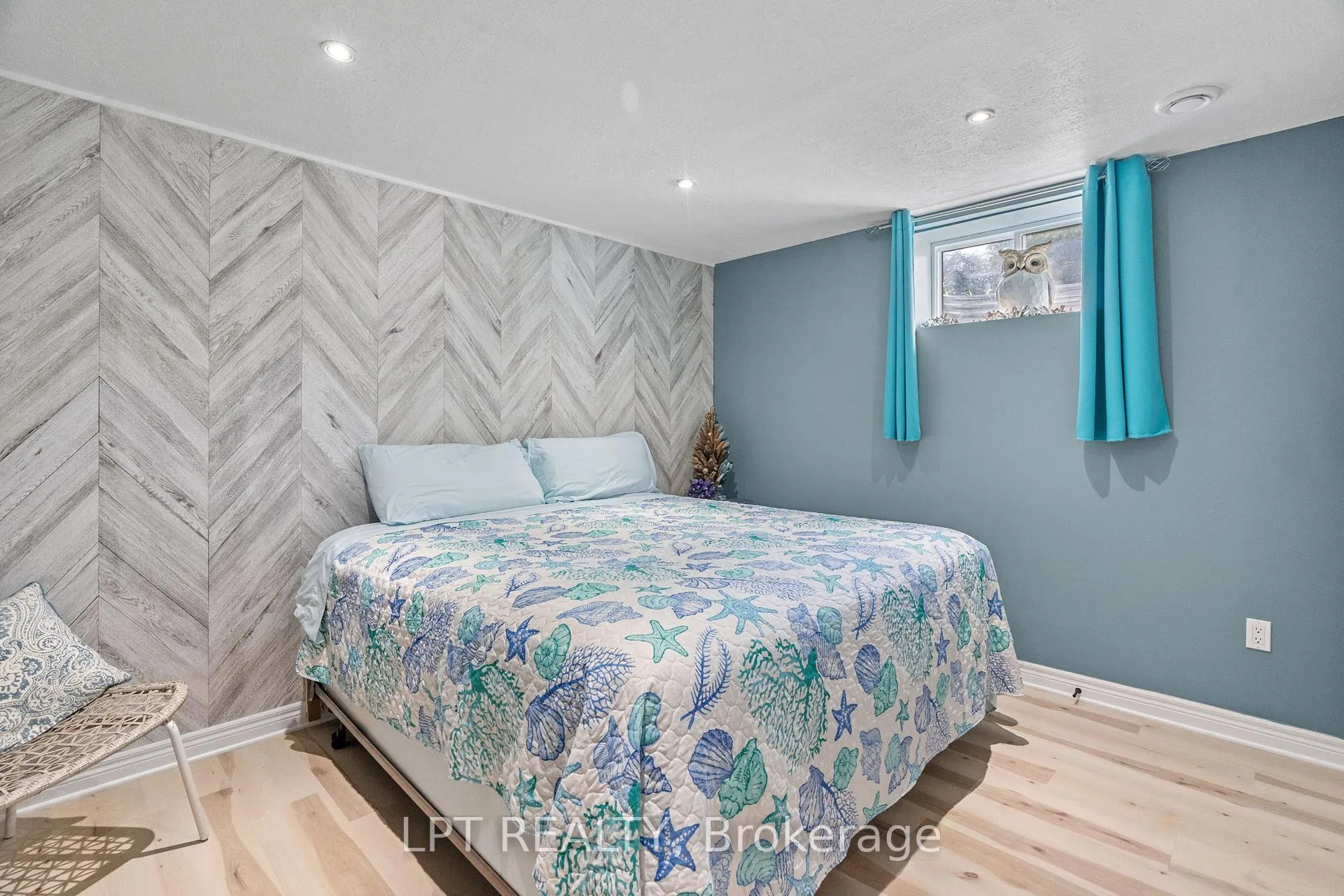 Photo 28 of 7652 Riverside Drive, Lambton Shores, Port Franks — HOMEH