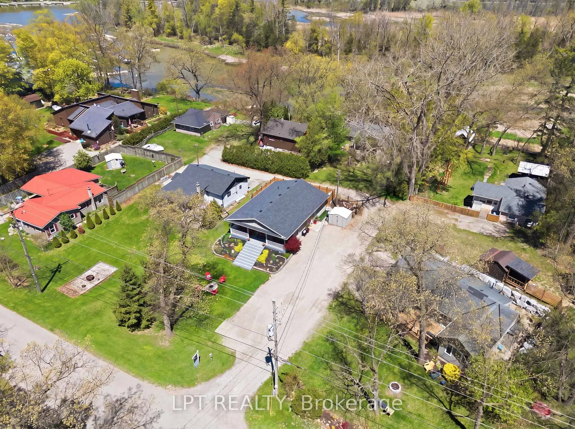 Photo 31 of 7652 Riverside Drive, Lambton Shores, Port Franks — HOMEH