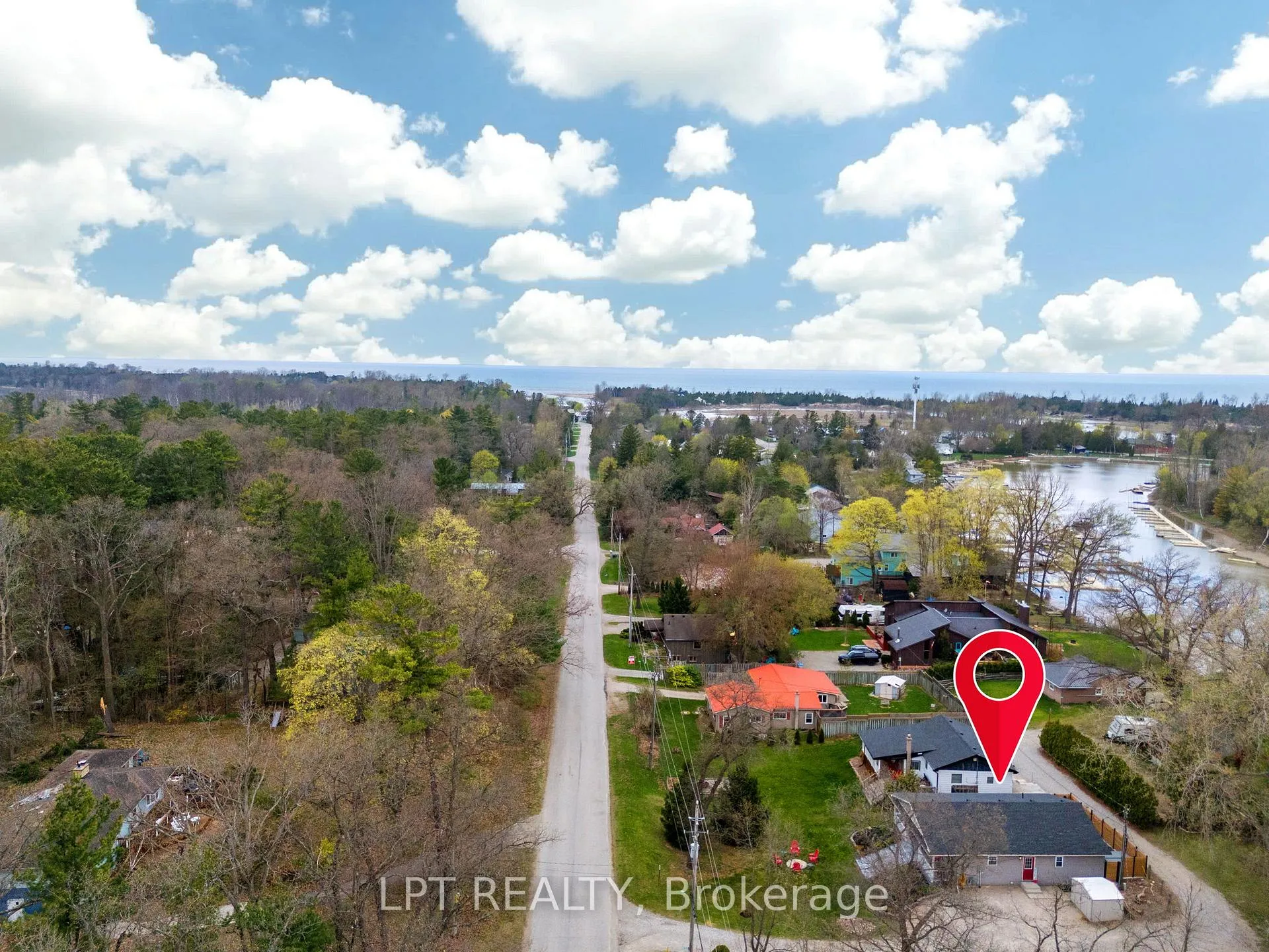 Photo 44 of 7652 Riverside Drive, Lambton Shores, Port Franks — HOMEH