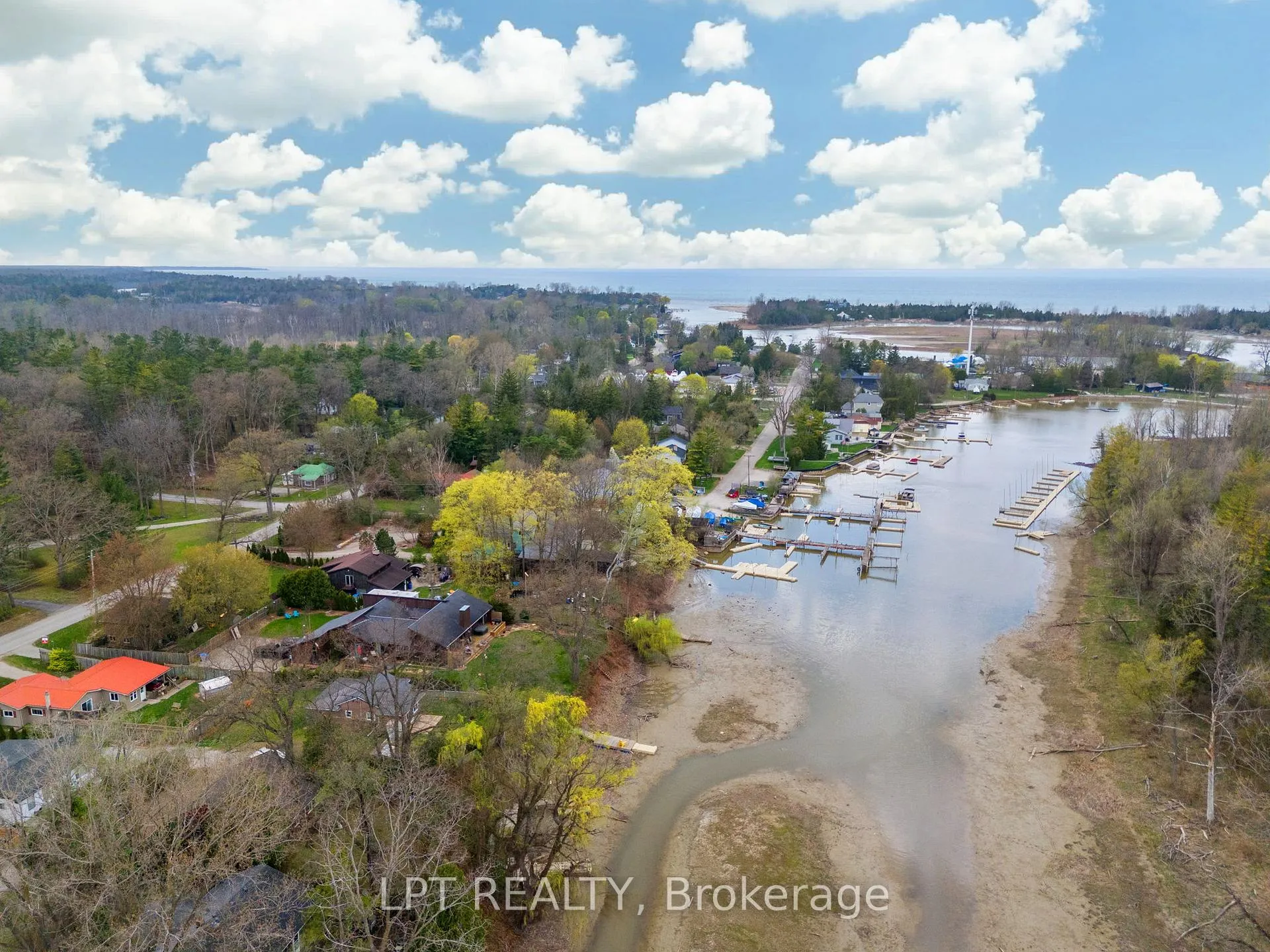 Photo 48 of 7652 Riverside Drive, Lambton Shores, Port Franks — HOMEH
