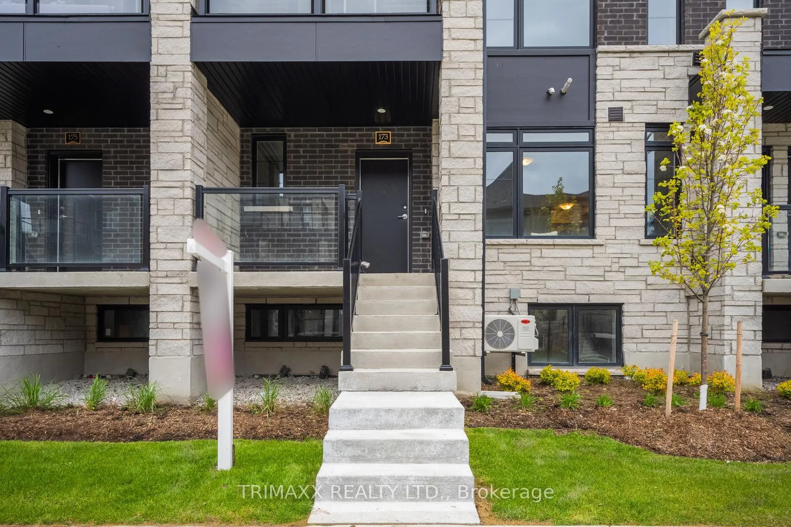 Photo 2 of Unit 70F, 173 Patch Avenue, Caledon, Rural Caledon — HOMEH