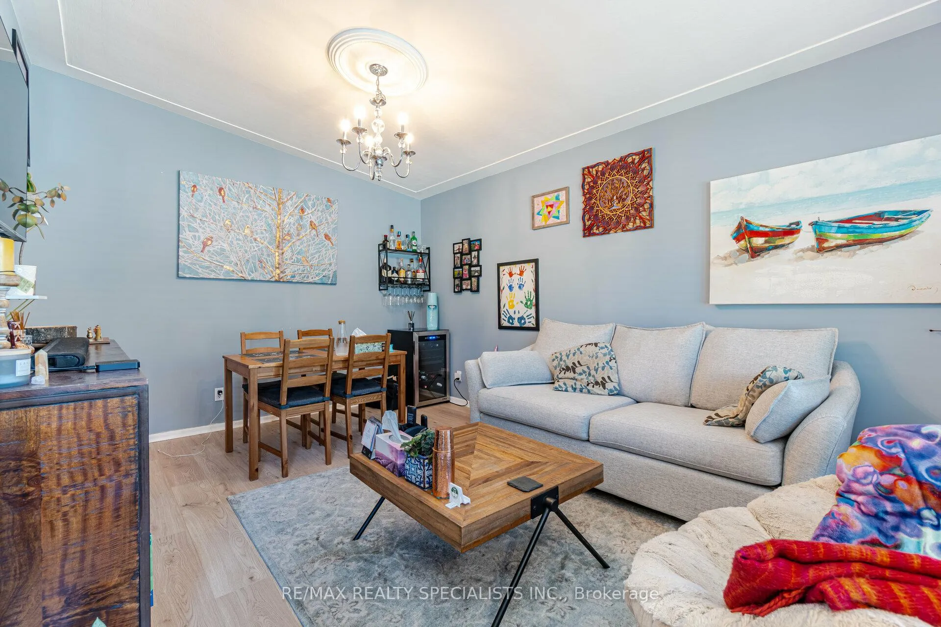 Photo 6 of 22 Balmoral Drive, Guelph, Riverside Park — HOMEH