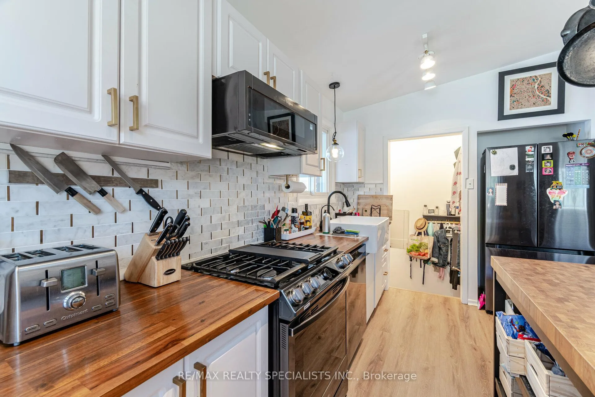 Photo 14 of 22 Balmoral Drive, Guelph, Riverside Park — HOMEH