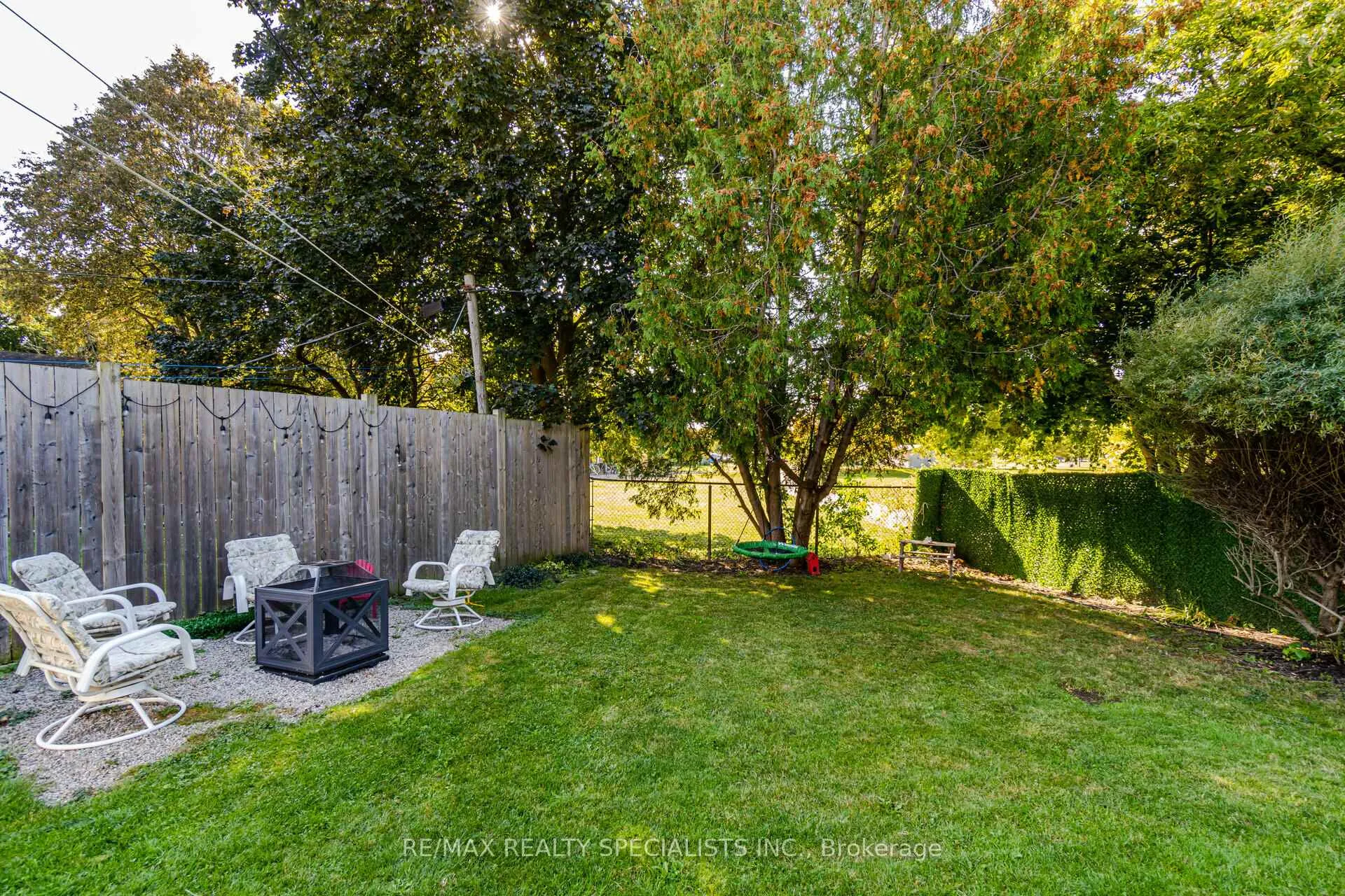 Photo 39 of 22 Balmoral Drive, Guelph, Riverside Park — HOMEH