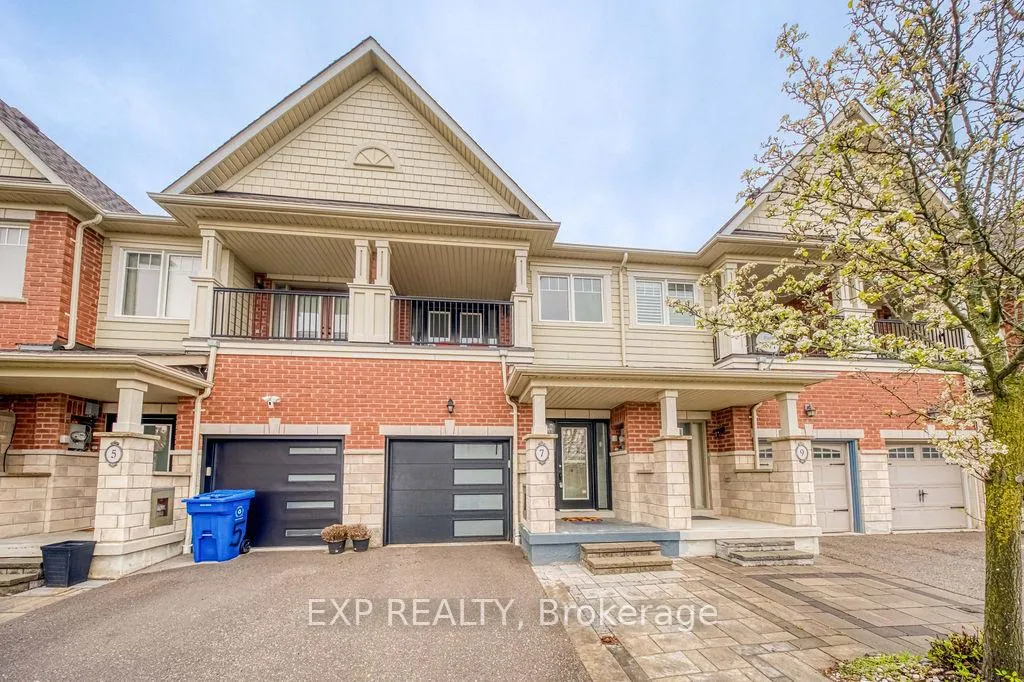 Photo 1 of 7 Northwest Passage, Whitchurch-Stouffville, Stouffville — HOMEH