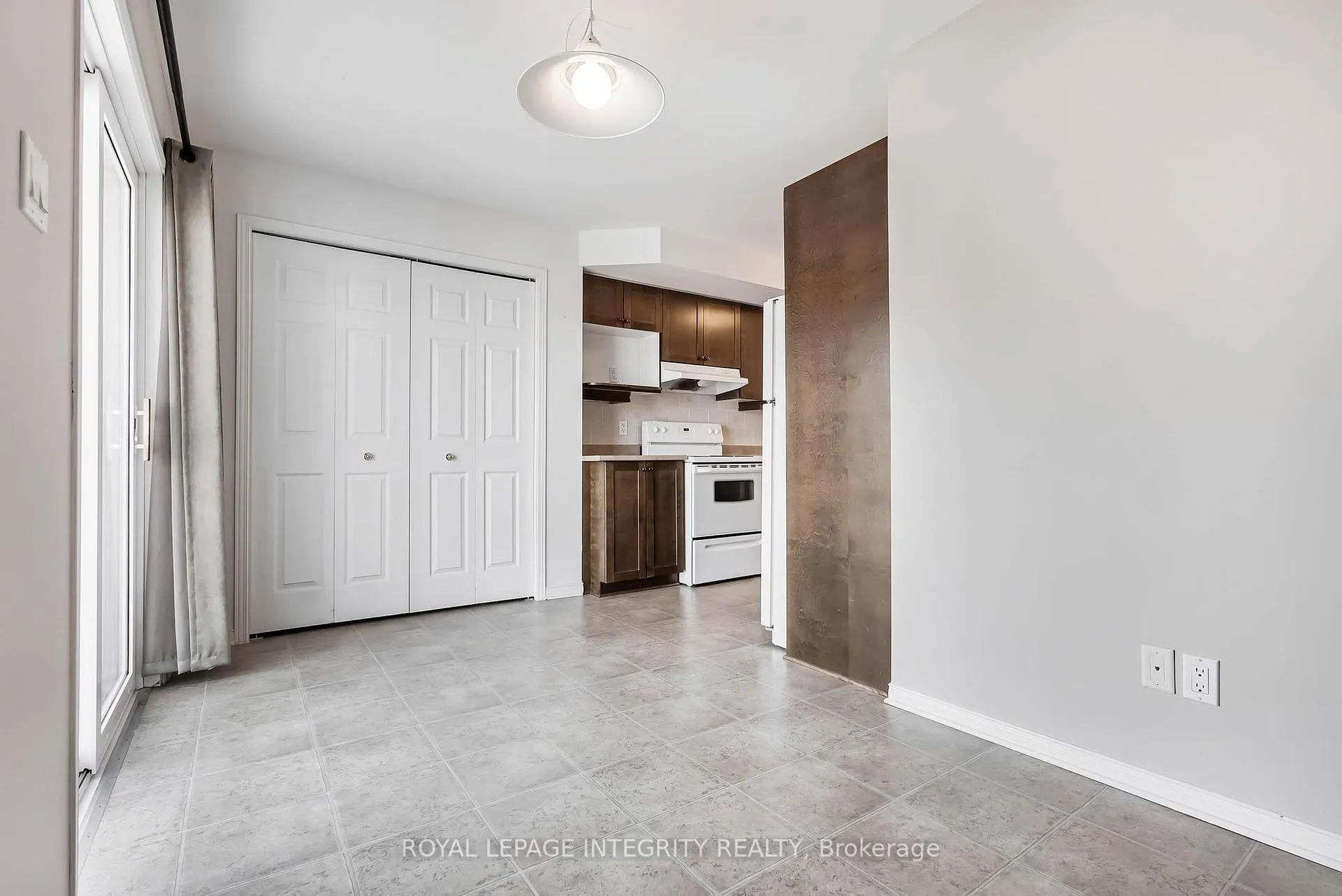 Photo 10 of 888 Longfields Drive, Ottawa, Barrhaven - Longfields — HOMEH