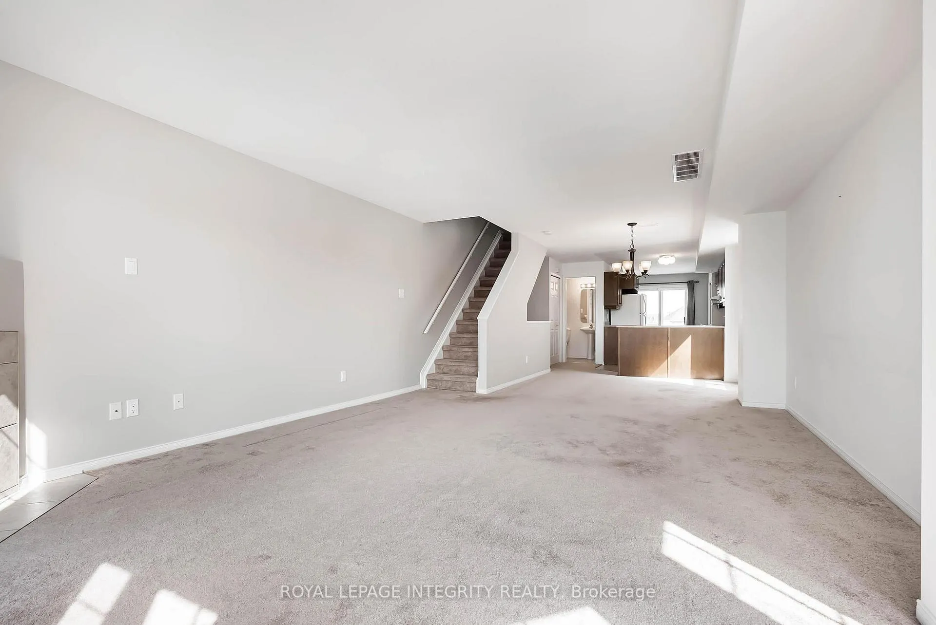 Photo 13 of 888 Longfields Drive, Ottawa, Barrhaven - Longfields — HOMEH