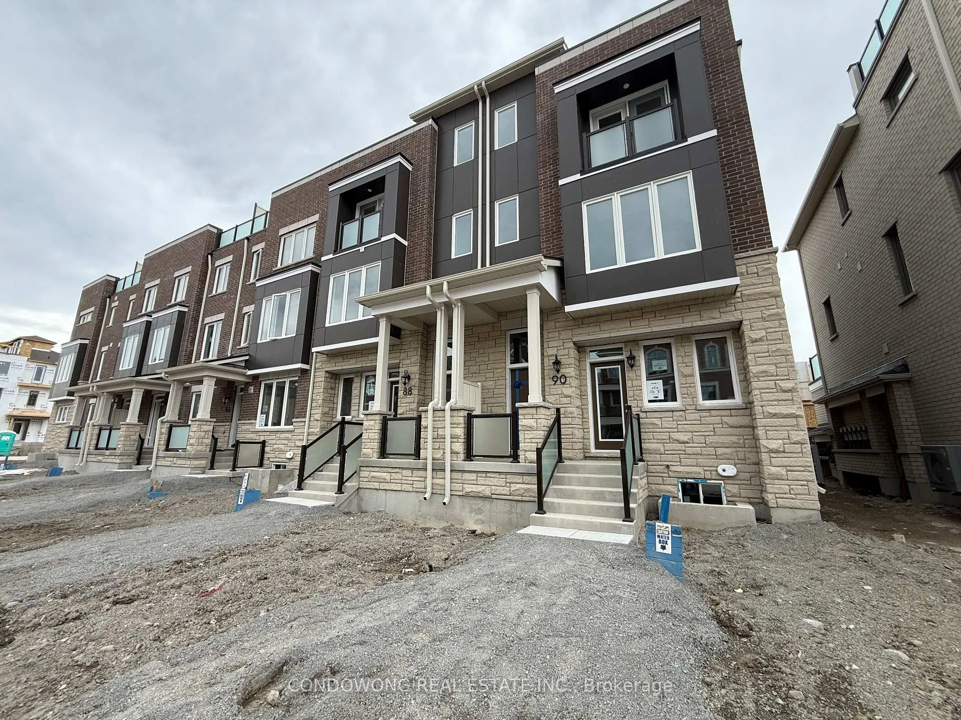 Photo 1 of 90 Avani Avenue, Markham, Rural Markham — HOMEH