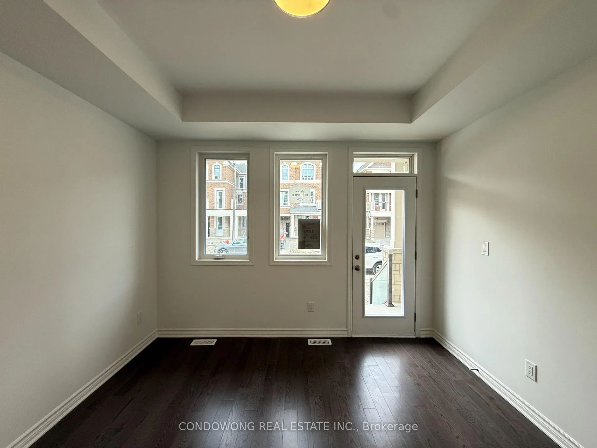 Photo 3 of 90 Avani Avenue, Markham, Rural Markham — HOMEH