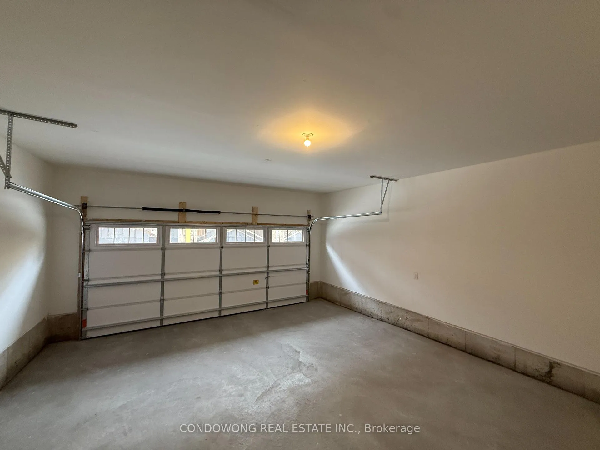 Photo 9 of 90 Avani Avenue, Markham, Rural Markham — HOMEH