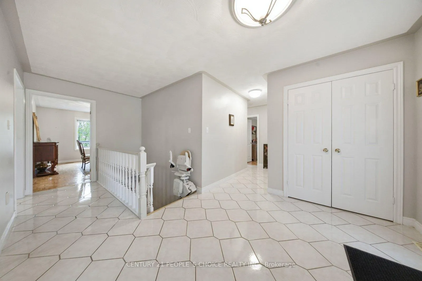 Photo 7 of 109 Gillin Road, Brantford — HOMEH