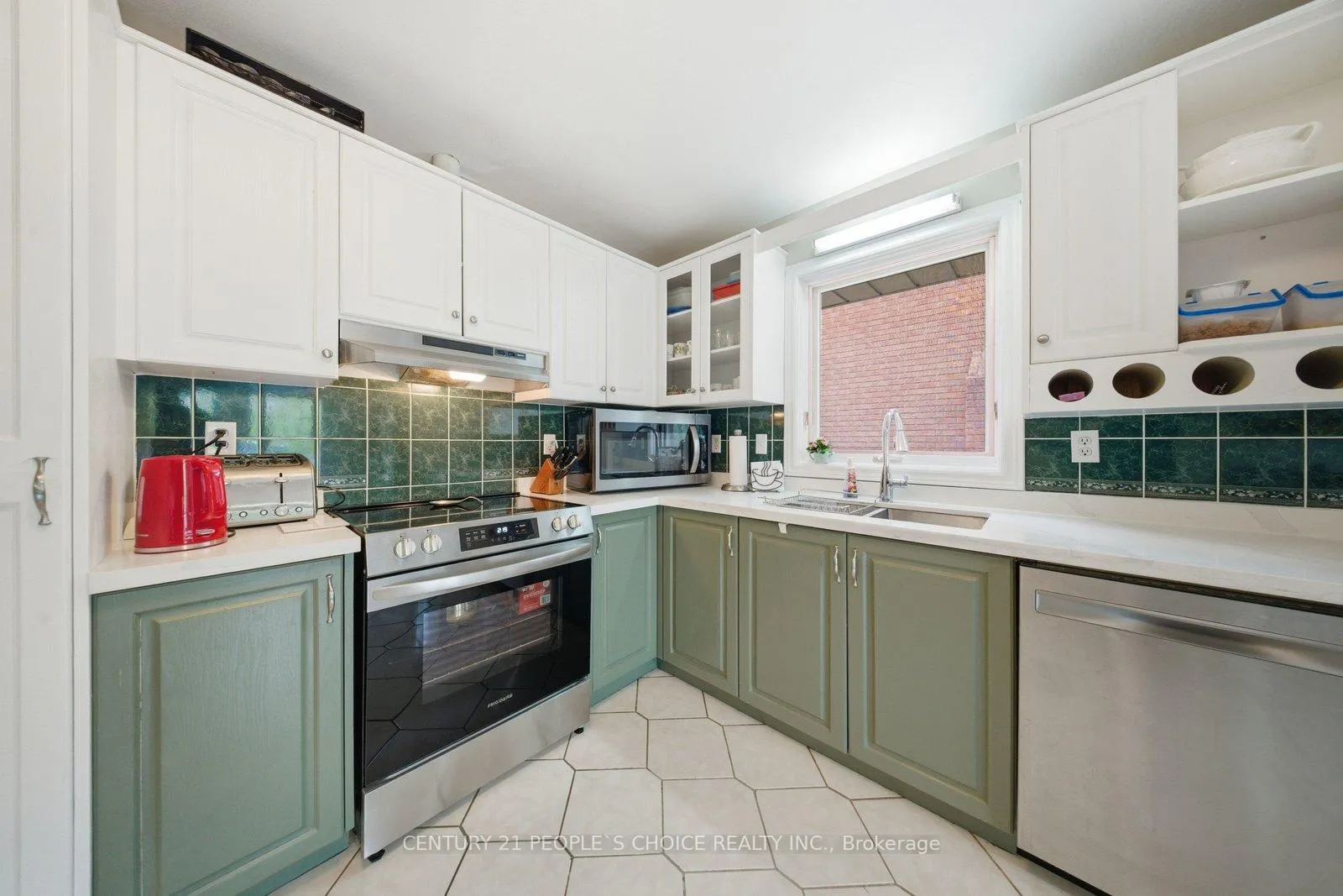 Photo 16 of 109 Gillin Road, Brantford — HOMEH