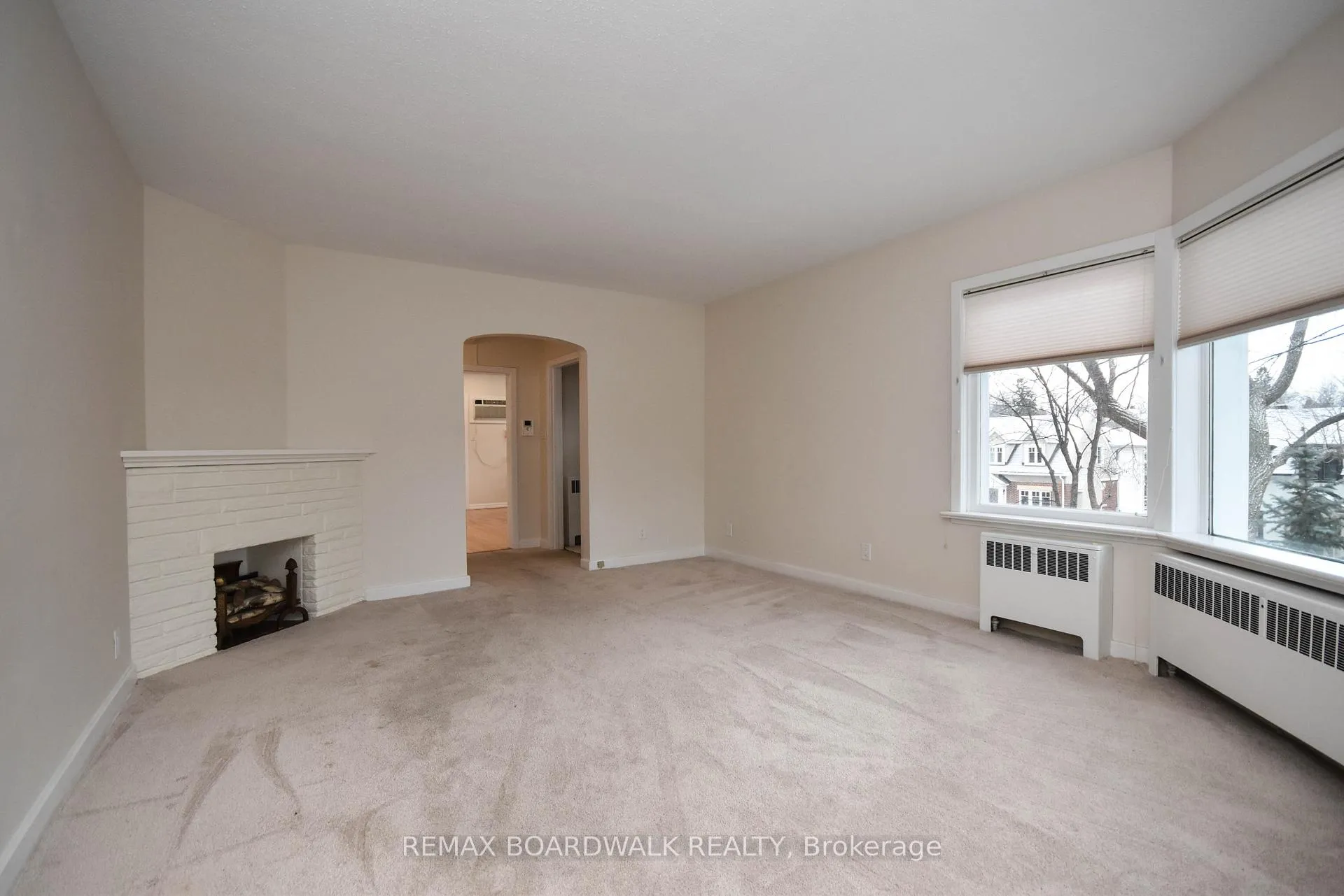Photo 6 of 11 Kippewa Drive, Ottawa, Dows Lake — HOMEH