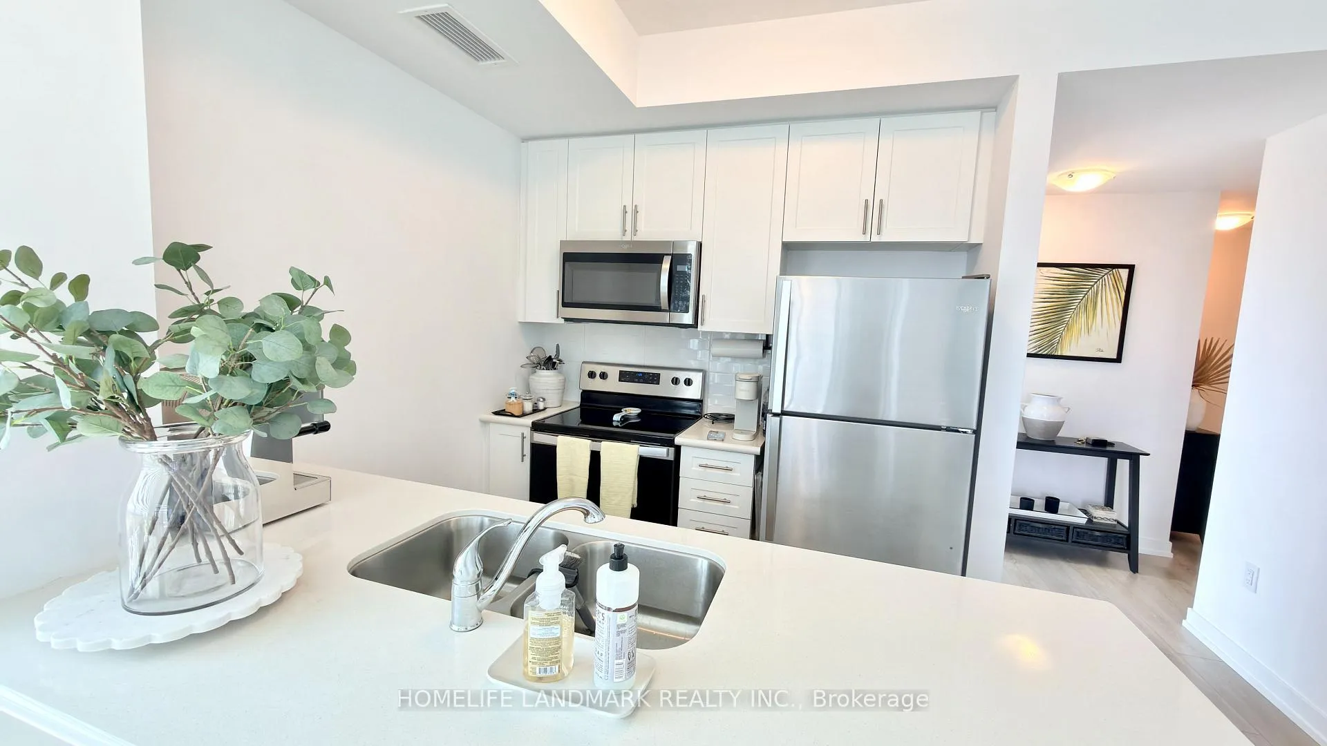 Photo 2 of Unit 1009, 460 Dundas Street E, Hamilton, Waterdown — HOMEH