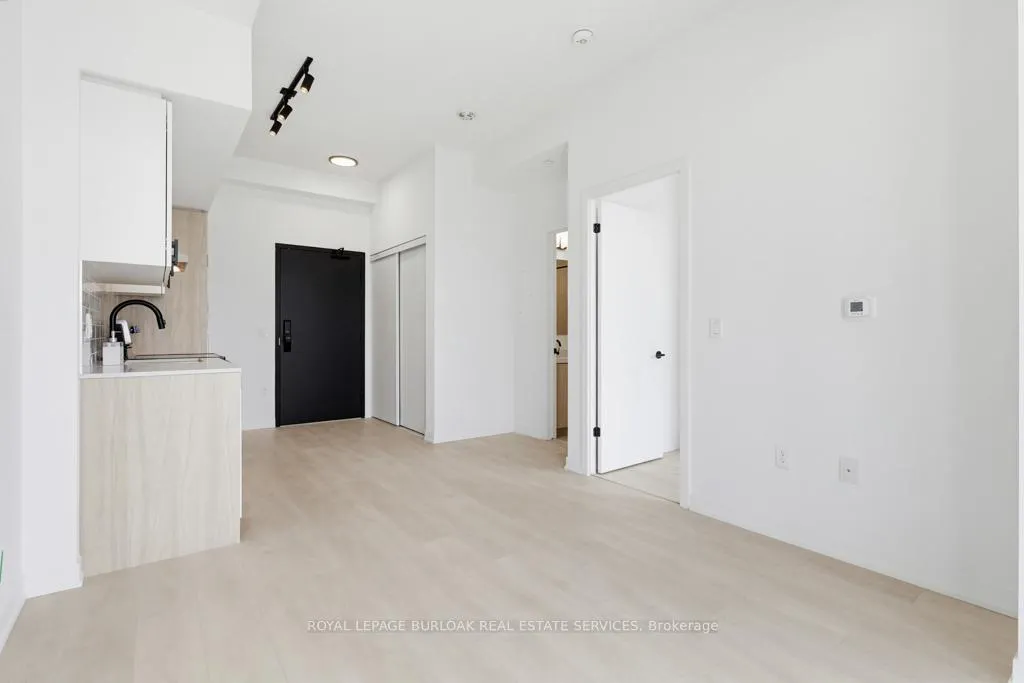 Photo 14 of Unit 123, 4878 Powers Common, Burlington, Alton — HOMEH