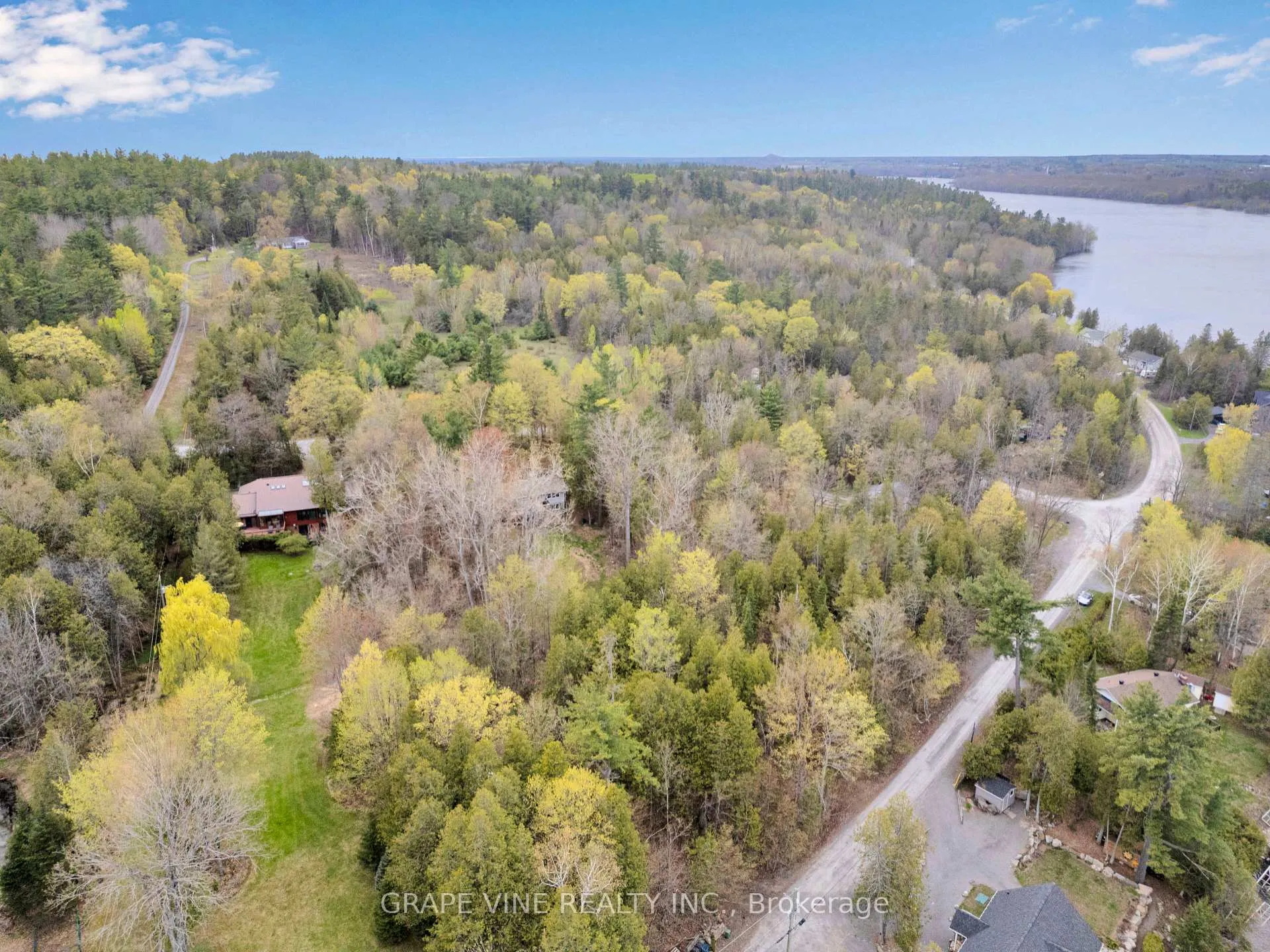 Photo 10 of 5468 Torbolton Ridge Road, Ottawa, Woodlawn/Maclarens Landing/Kilmaurs — HOMEH
