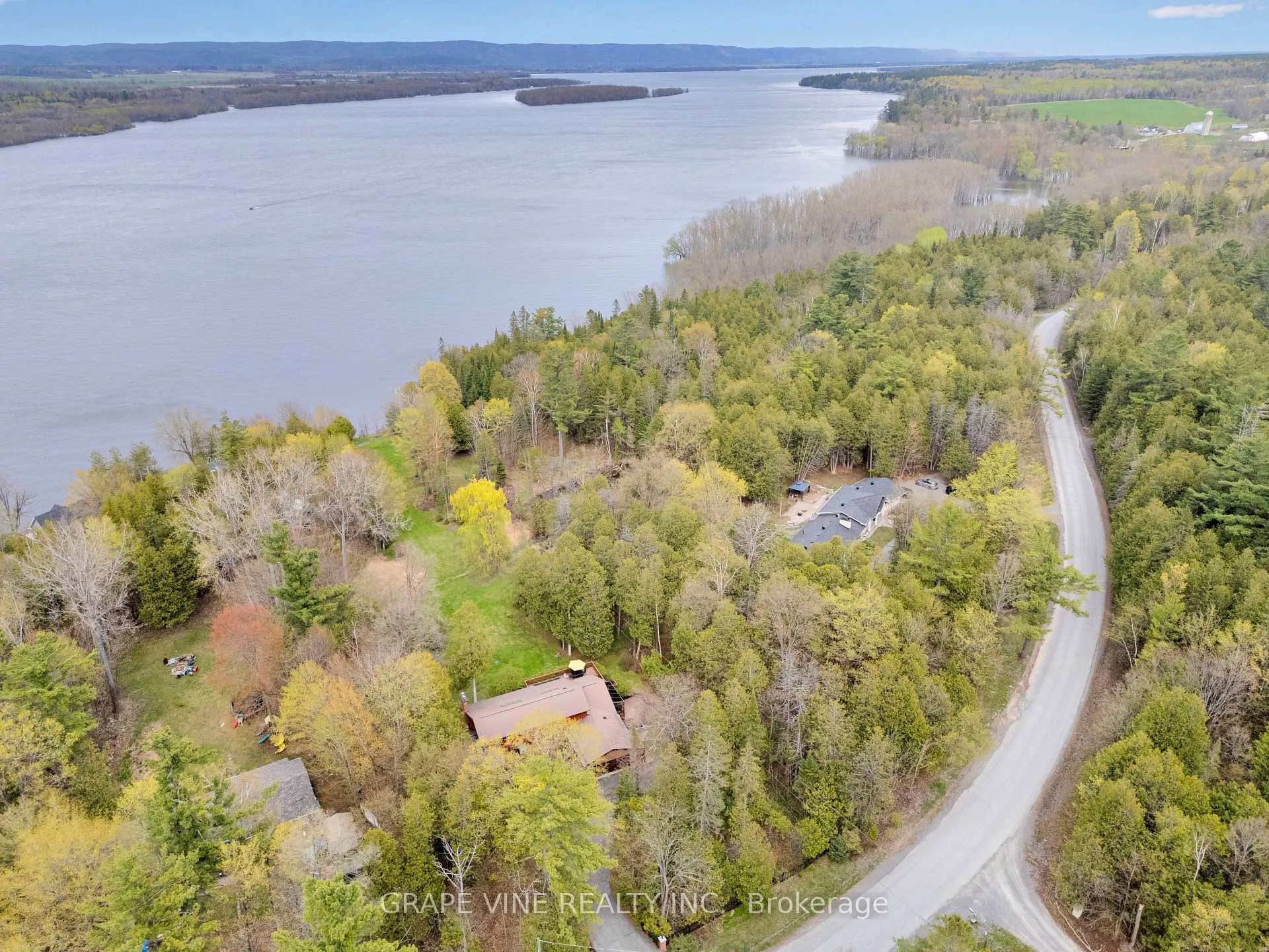 Photo 15 of 5468 Torbolton Ridge Road, Ottawa, Woodlawn/Maclarens Landing/Kilmaurs — HOMEH