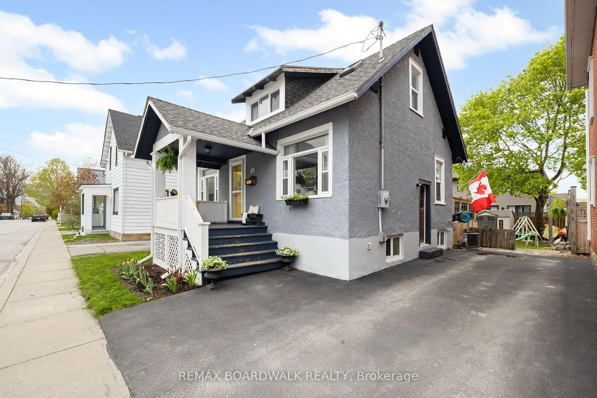 Photo 3 of 11 Frank Street, Carleton Place — HOMEH